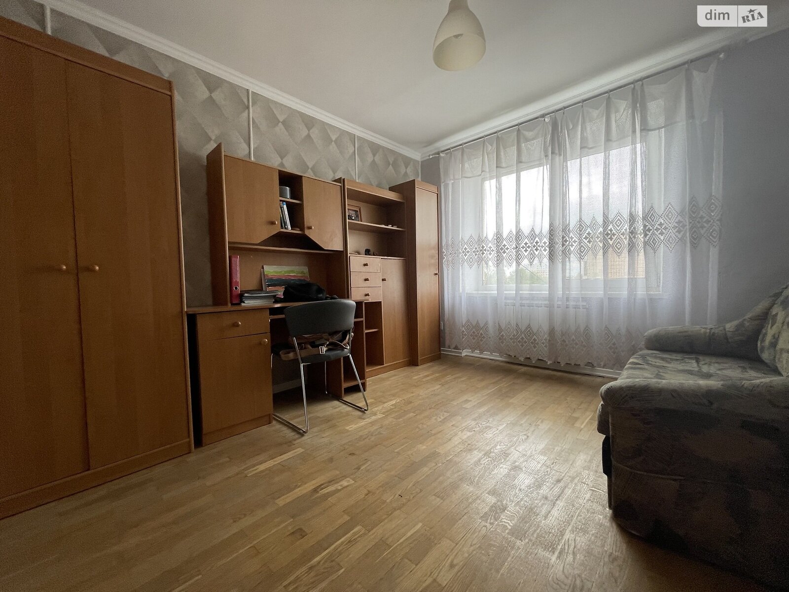 Продажа трехкомнатной квартиры в Ровно, на ул. Небесной Сотни, район Железнодорожный фото 1