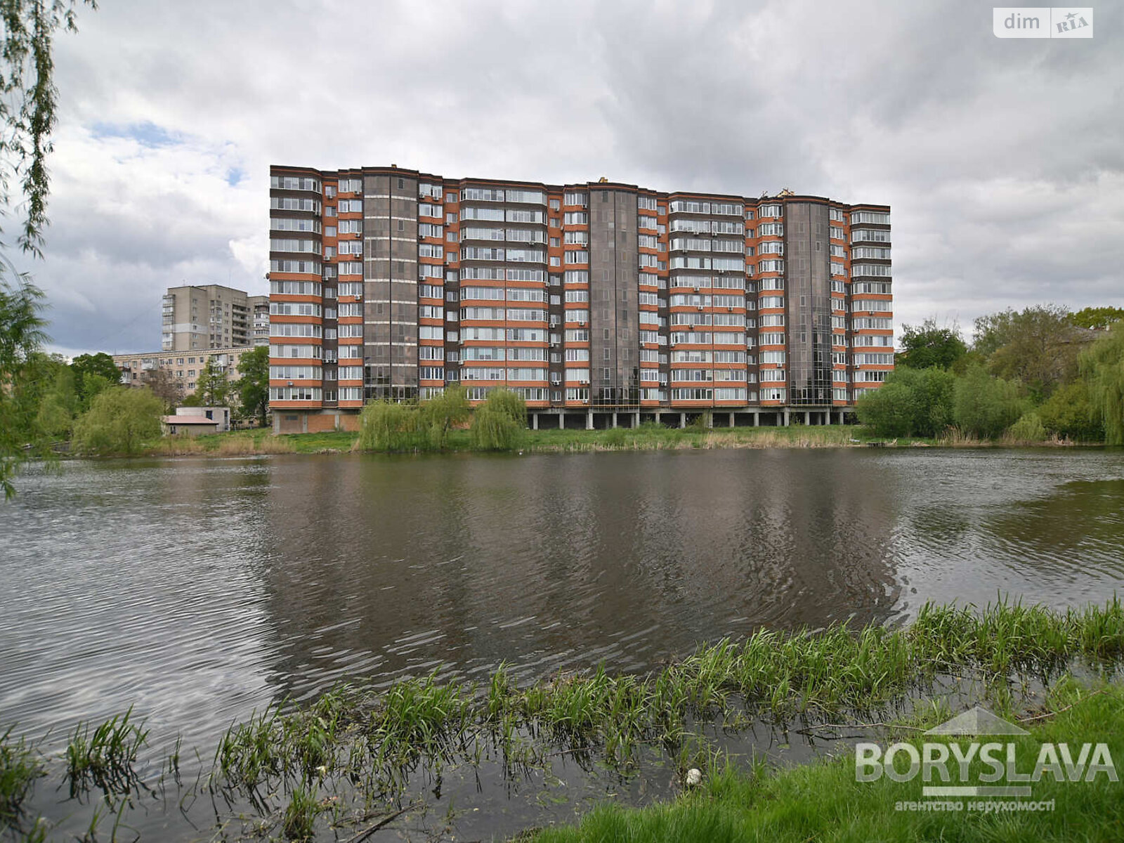 Продажа двухкомнатной квартиры в Ровно, на ул. Небесной Сотни 66, район Железнодорожный фото 1