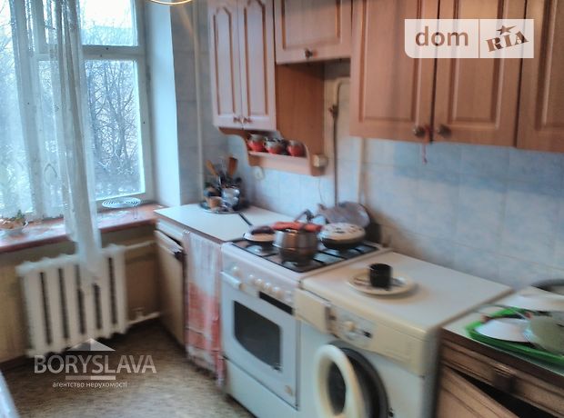Продажа квартиры, 3 ком., Ровно, р‑н. Ленкомбинат, Фабричная улица Продажа квартиры, 3 ком., Ровно, р‑н. Ленкомбинат, Фабричная улица