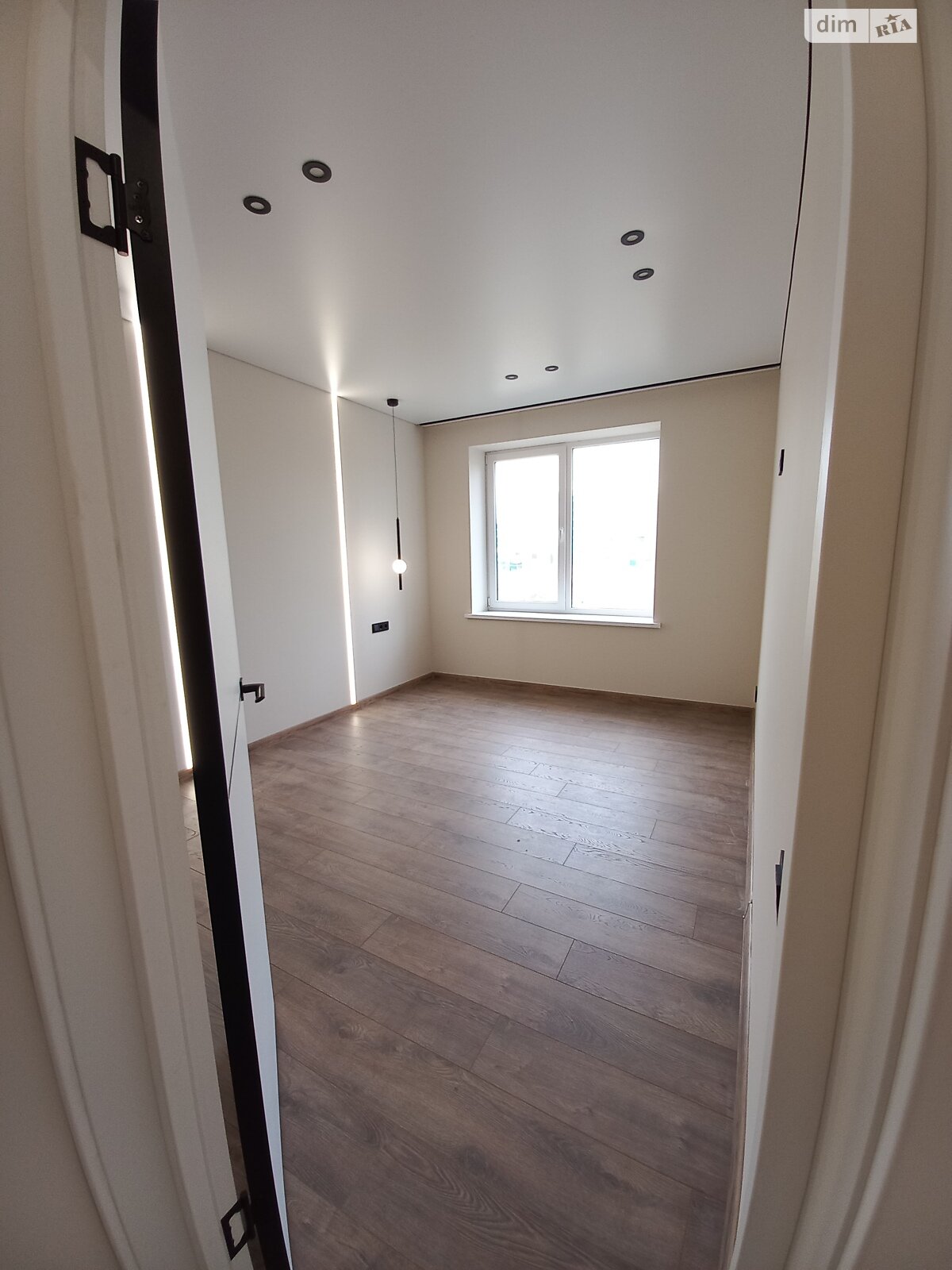 Продажа однокомнатной квартиры в Ровно, на мас. Чаривный 11, район Ленокомбинат фото 1 Продажа однокомнатной квартиры в Ровно, на мас. Чаривный 11, район Ленокомбинат фото 1