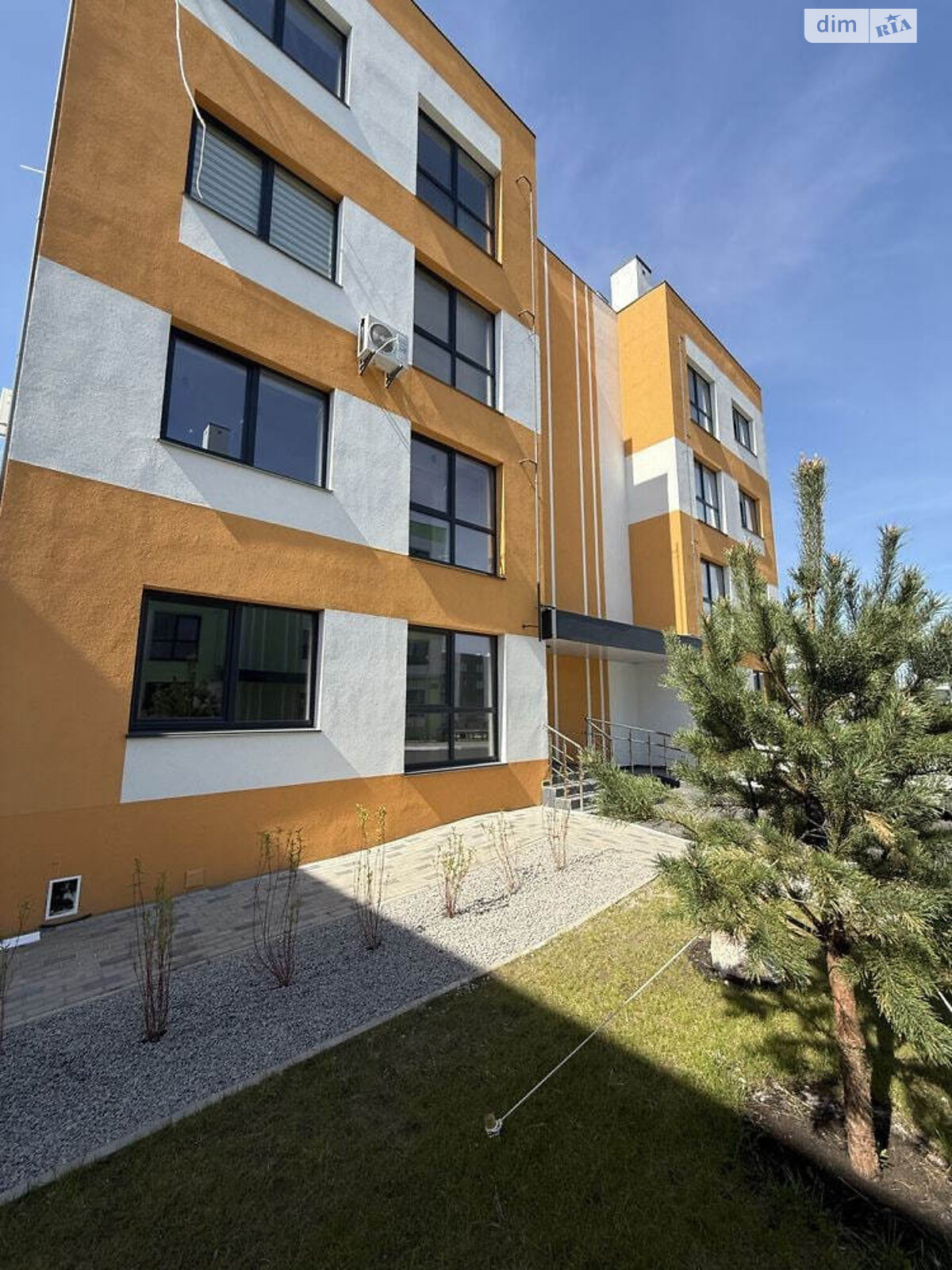 Продажа однокомнатной квартиры в Ровно, на ул. Слава Победителям 8, район Ленокомбинат фото 1 Продажа однокомнатной квартиры в Ровно, на ул. Слава Победителям 8, район Ленокомбинат фото 1
