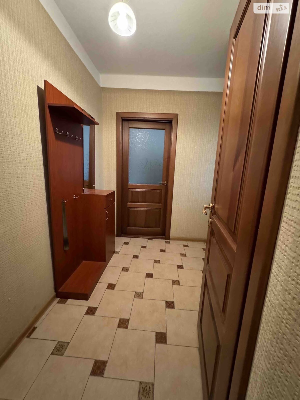 Продаж двокімнатної квартири в Рівному, на просп. Миру 16, фото 1 Продаж двокімнатної квартири в Рівному, на просп. Миру 16, фото 1