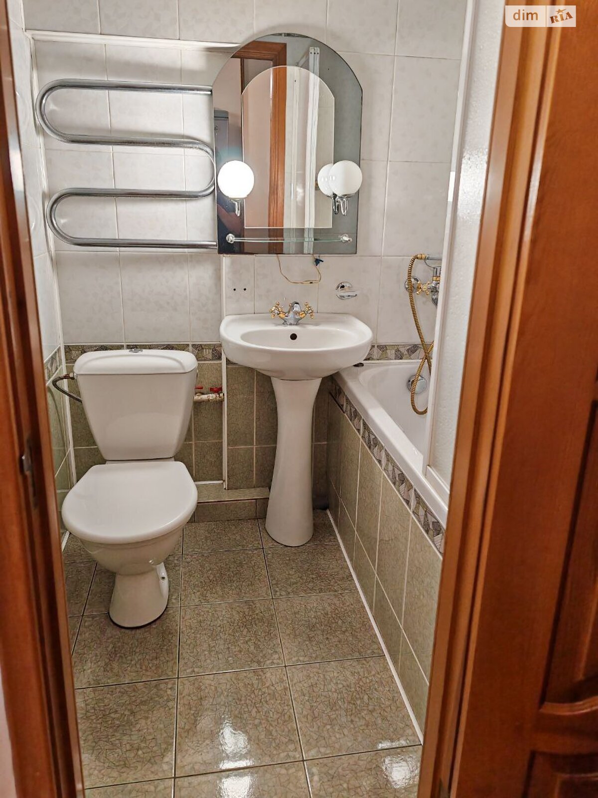 Продажа трехкомнатной квартиры в Ровно, на ул. Студенческая 5А, район Мототрек фото 1 Продажа трехкомнатной квартиры в Ровно, на ул. Студенческая 5А, район Мототрек фото 1