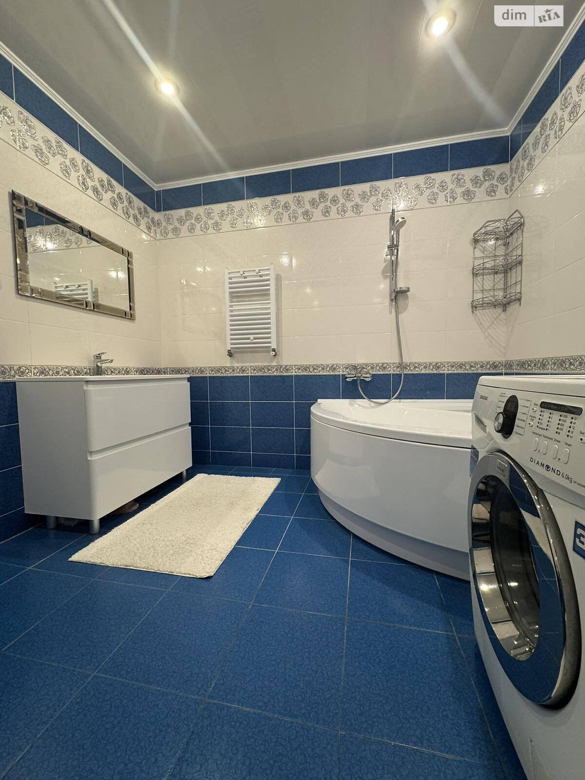 Продаж п`ятикімнатної квартири в Рівному, на вул. Назара Небожинського, фото 1 Продаж п`ятикімнатної квартири в Рівному, на вул. Назара Небожинського, фото 1