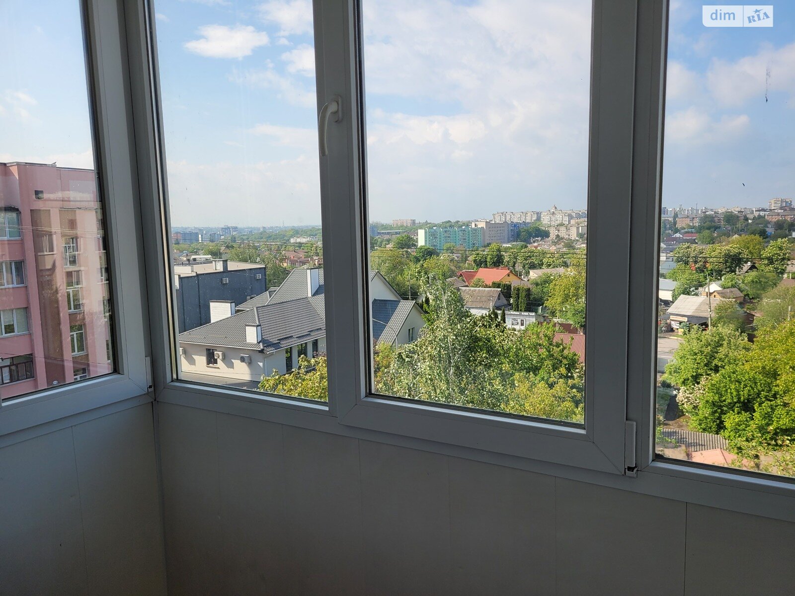 Продаж двокімнатної квартири в Рівному, на вул. Миколи Карнаухова 11, фото 1 Продаж двокімнатної квартири в Рівному, на вул. Миколи Карнаухова 11, фото 1