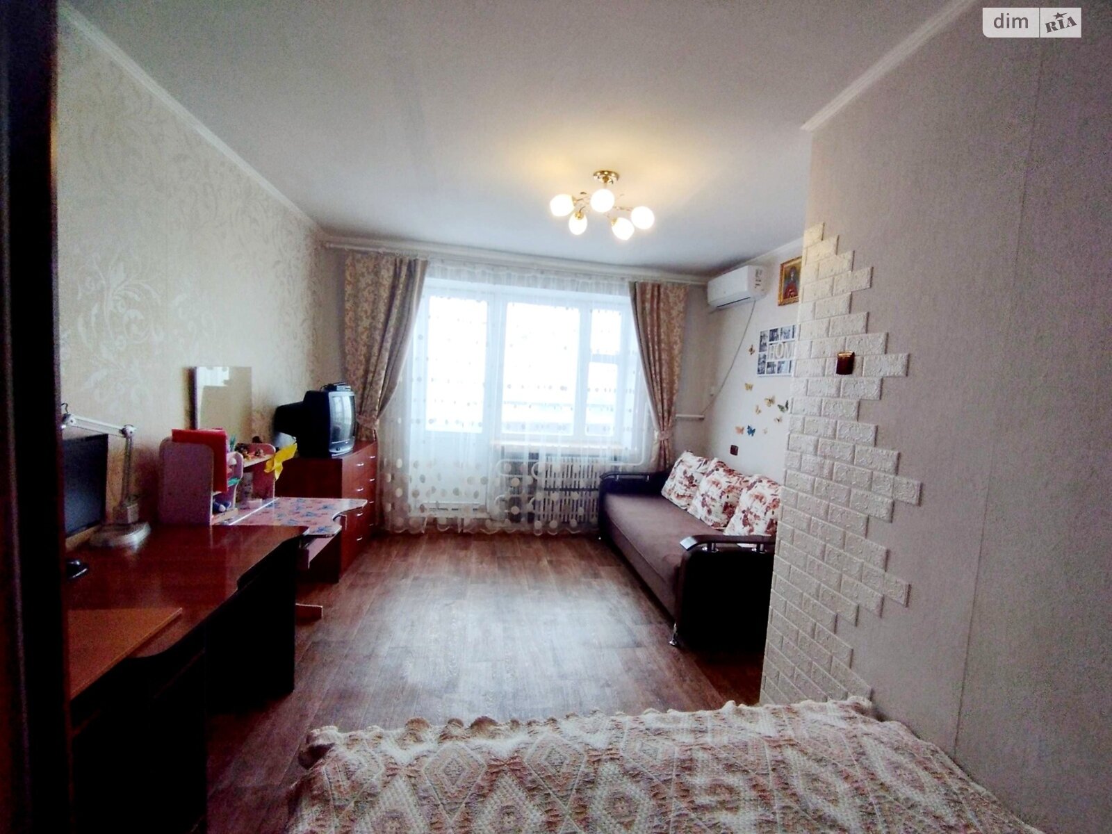 Продажа однокомнатной квартиры в Ровно, на ул. Соборная, фото 1