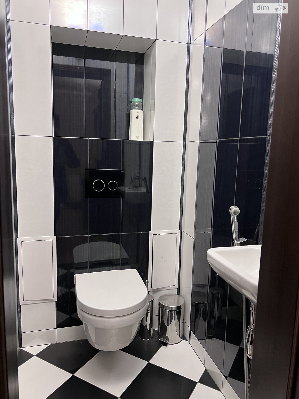 Продажа двухкомнатной квартиры в Ровно, на ул. Дворецкая 48, район Пивзавод фото 1 Продажа двухкомнатной квартиры в Ровно, на ул. Дворецкая 48, район Пивзавод фото 1