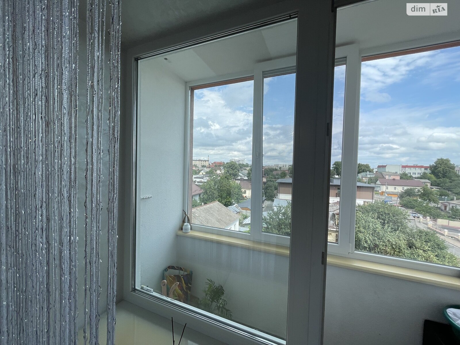 Продажа трехкомнатной квартиры в Ровно, на ул. Дворецкая 46, район Пивзавод фото 1 Продажа трехкомнатной квартиры в Ровно, на ул. Дворецкая 46, район Пивзавод фото 1