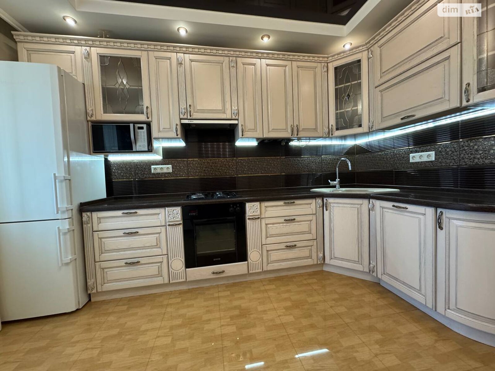 Продажа двухкомнатной квартиры в Ровно, на ул. Дворецкая 48, район Пивзавод фото 1 Продажа двухкомнатной квартиры в Ровно, на ул. Дворецкая 48, район Пивзавод фото 1