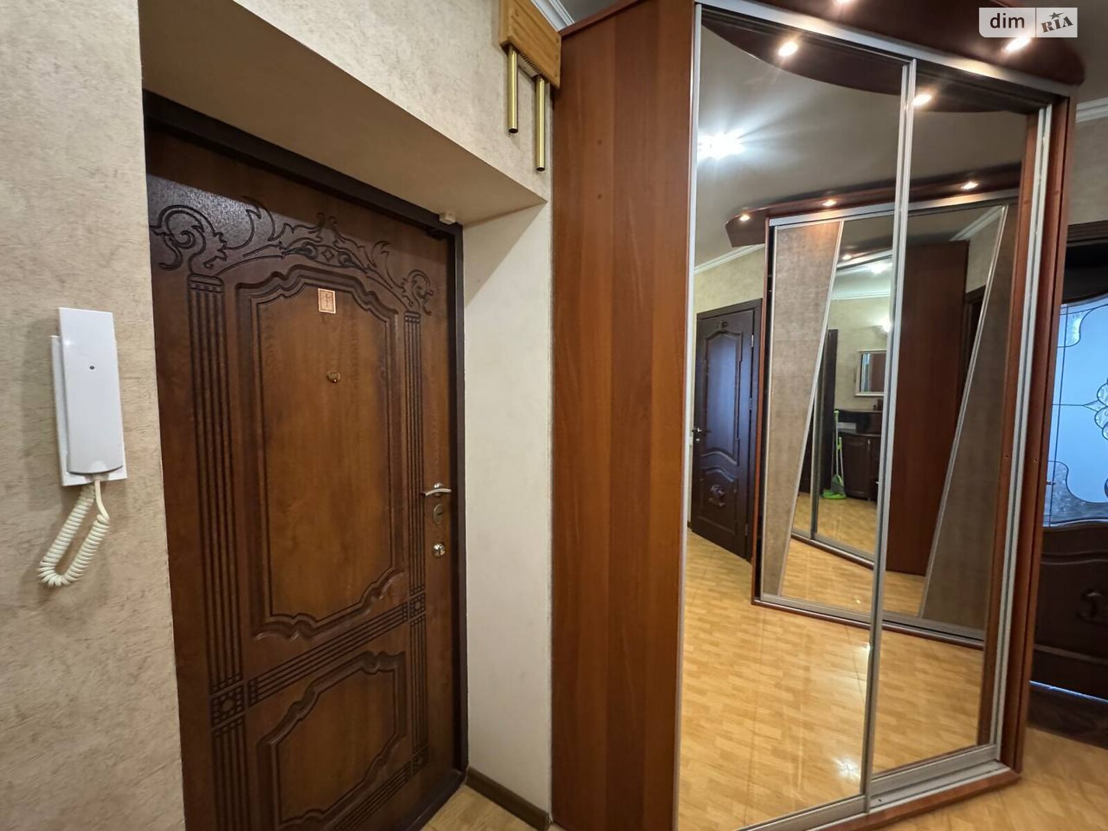 Продажа двухкомнатной квартиры в Ровно, на ул. Дворецкая 48, район Пивзавод фото 1 Продажа двухкомнатной квартиры в Ровно, на ул. Дворецкая 48, район Пивзавод фото 1