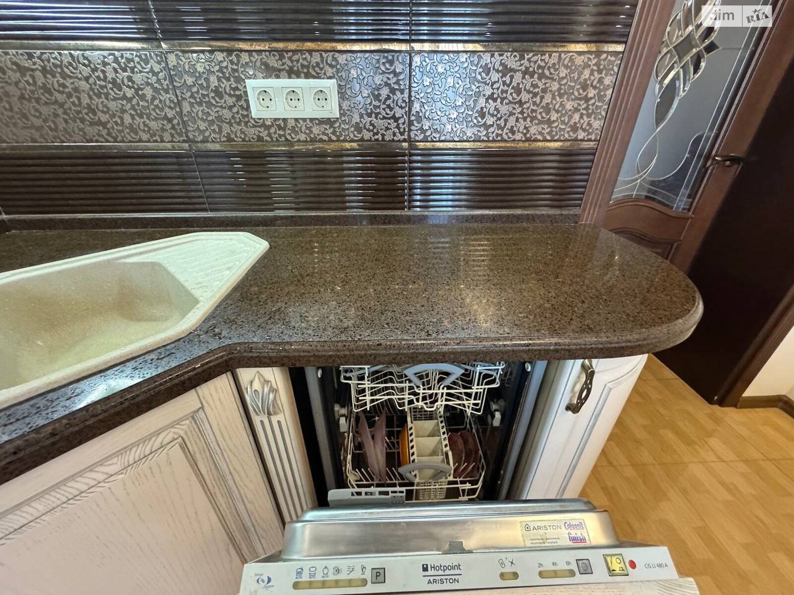 Продажа двухкомнатной квартиры в Ровно, на ул. Дворецкая 48, район Пивзавод фото 1 Продажа двухкомнатной квартиры в Ровно, на ул. Дворецкая 48, район Пивзавод фото 1