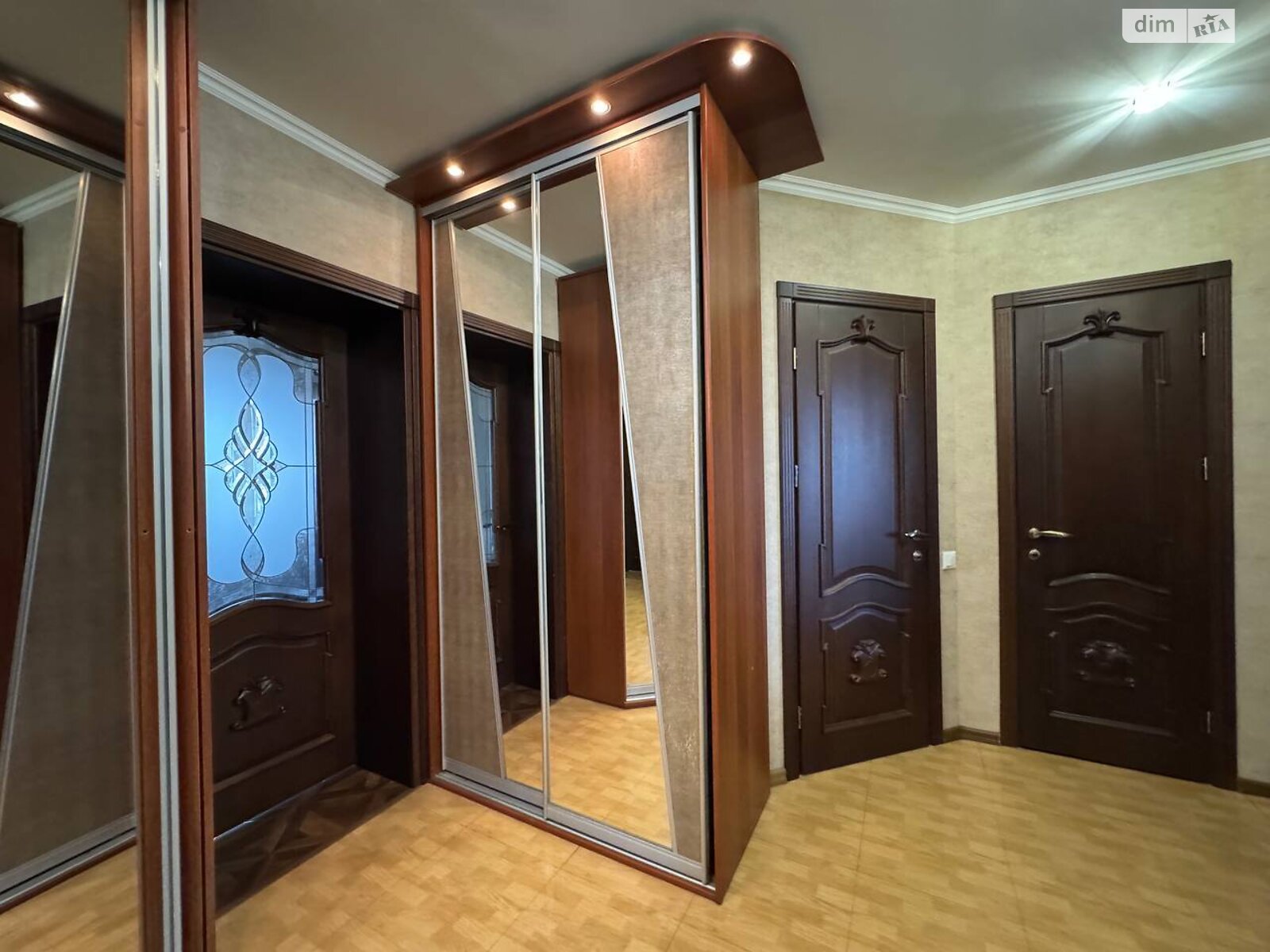 Продажа двухкомнатной квартиры в Ровно, на ул. Дворецкая 48, район Пивзавод фото 1 Продажа двухкомнатной квартиры в Ровно, на ул. Дворецкая 48, район Пивзавод фото 1