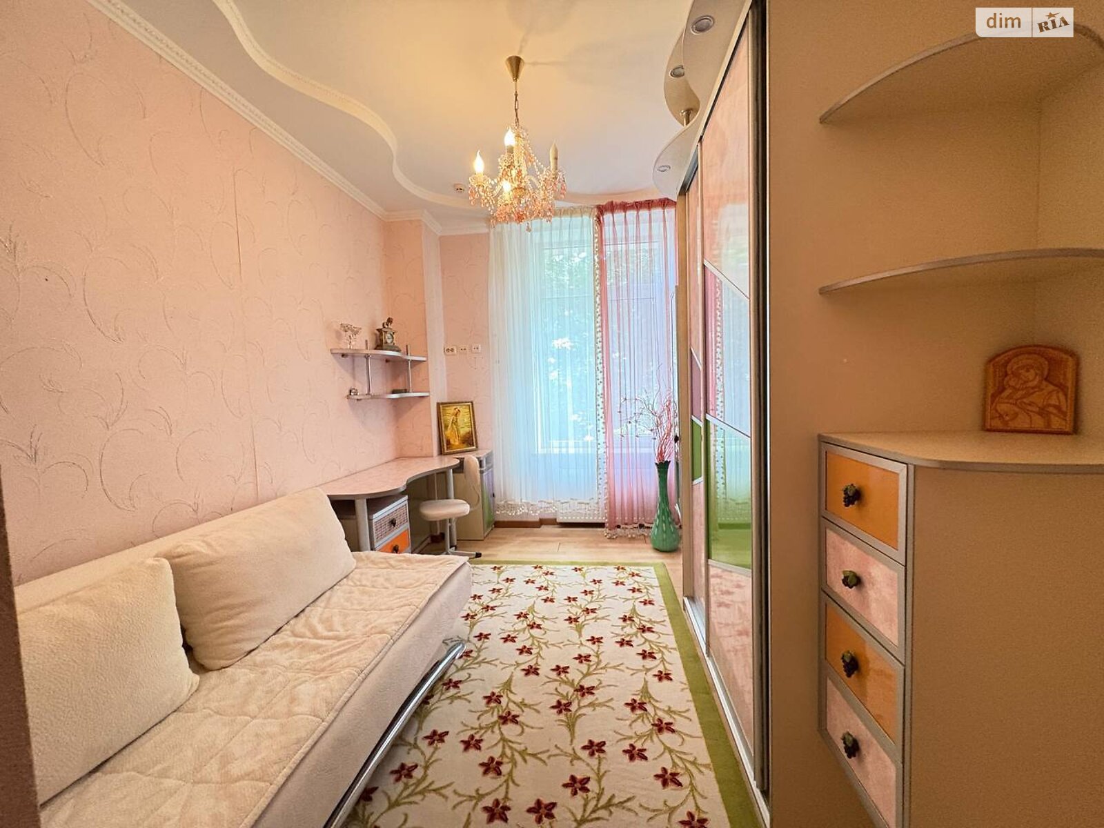 Продажа трехкомнатной квартиры в Ровно, на ул. Петра Могилы 28, район Пивзавод фото 1 Продажа трехкомнатной квартиры в Ровно, на ул. Петра Могилы 28, район Пивзавод фото 1