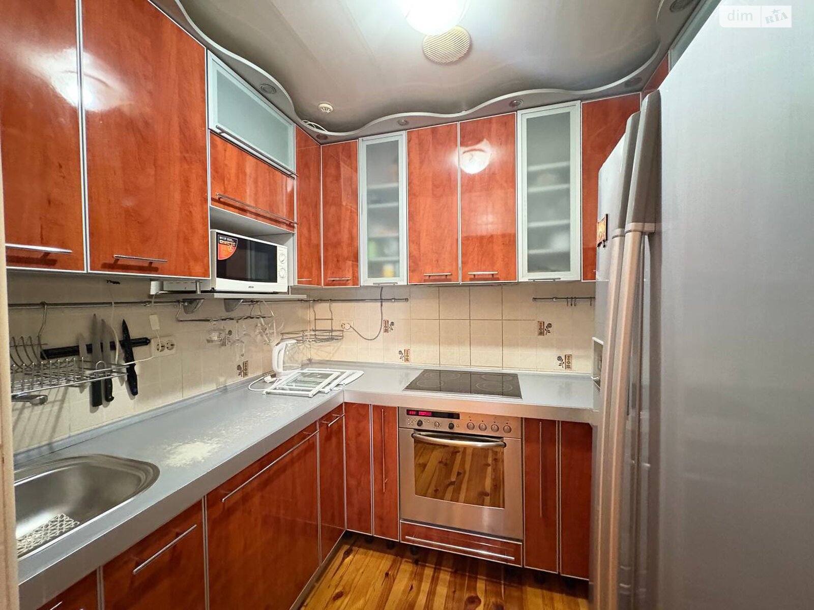 Продажа трехкомнатной квартиры в Ровно, на ул. Петра Могилы 28, район Пивзавод фото 1 Продажа трехкомнатной квартиры в Ровно, на ул. Петра Могилы 28, район Пивзавод фото 1