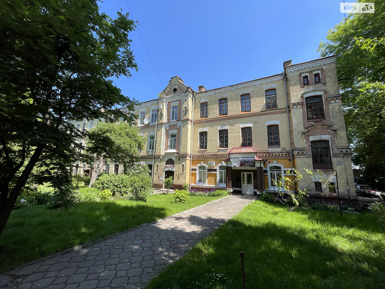 Продаж двокімнатної квартири в Рівному, на вул. Соборна 250, район Пивзавод фото 1 Продаж двокімнатної квартири в Рівному, на вул. Соборна 250, район Пивзавод фото 1