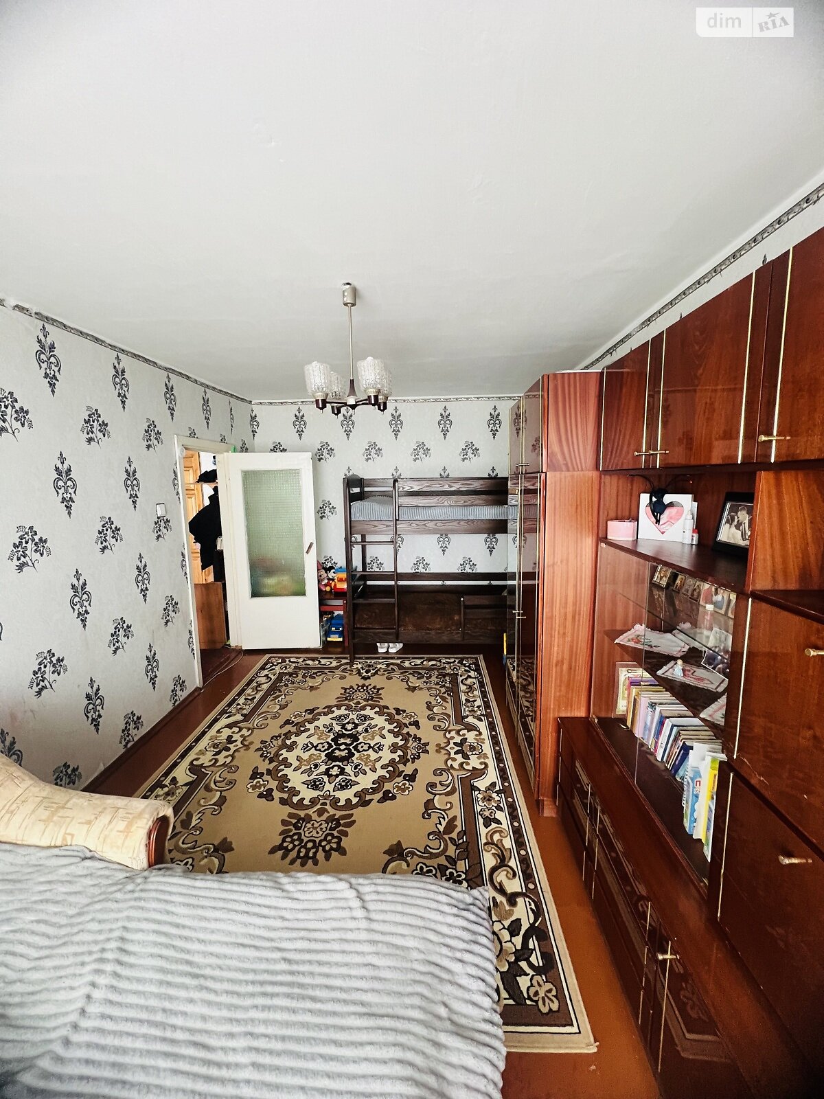 Продажа однокомнатной квартиры в Ровно, на ул. Грушевского Академика 38, район Политон фото 1 Продажа однокомнатной квартиры в Ровно, на ул. Грушевского Академика 38, район Политон фото 1