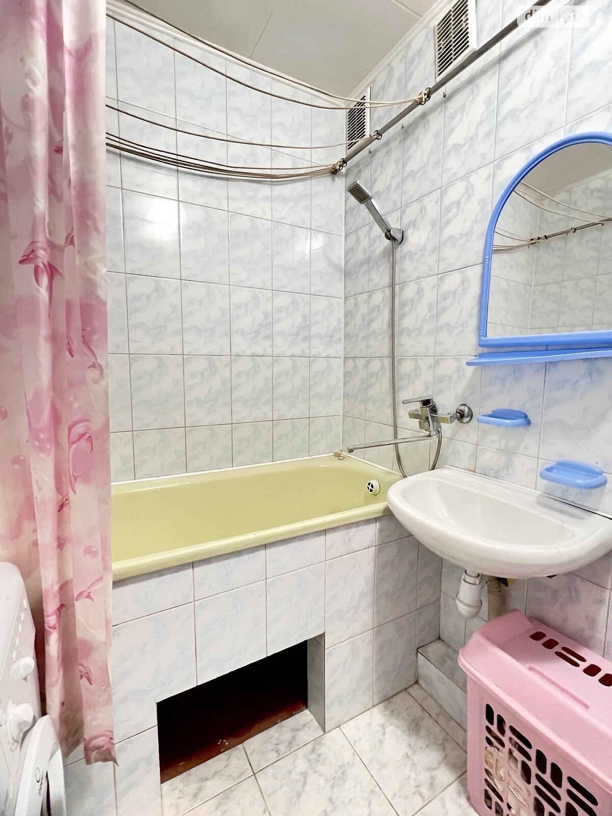 Продажа однокомнатной квартиры в Ровно, на ул. Грушевского академика, район Политон фото 1 Продажа однокомнатной квартиры в Ровно, на ул. Грушевского академика, район Политон фото 1
