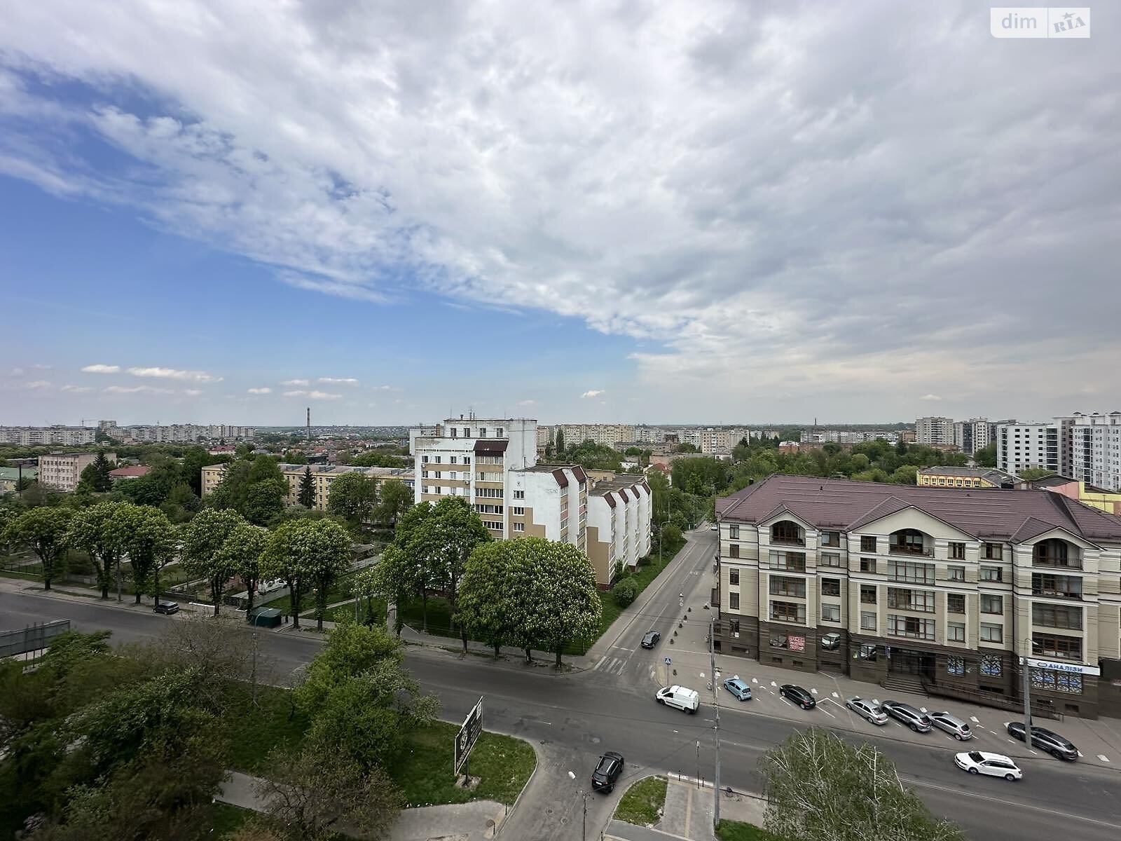 Продажа двухкомнатной квартиры в Ровно, на ул. Киевская 17, район Политон фото 1 Продажа двухкомнатной квартиры в Ровно, на ул. Киевская 17, район Политон фото 1