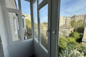 Продажа двухкомнатной квартиры в Ровно, на ул. Соборная, район Рум фото 2
