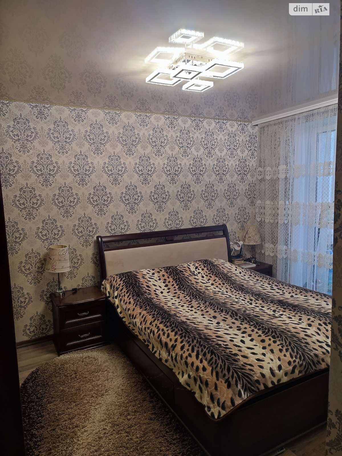 Продаж трикімнатної квартири в Рівному, на вул. Соборна, район Рум фото 1 Продаж трикімнатної квартири в Рівному, на вул. Соборна, район Рум фото 1