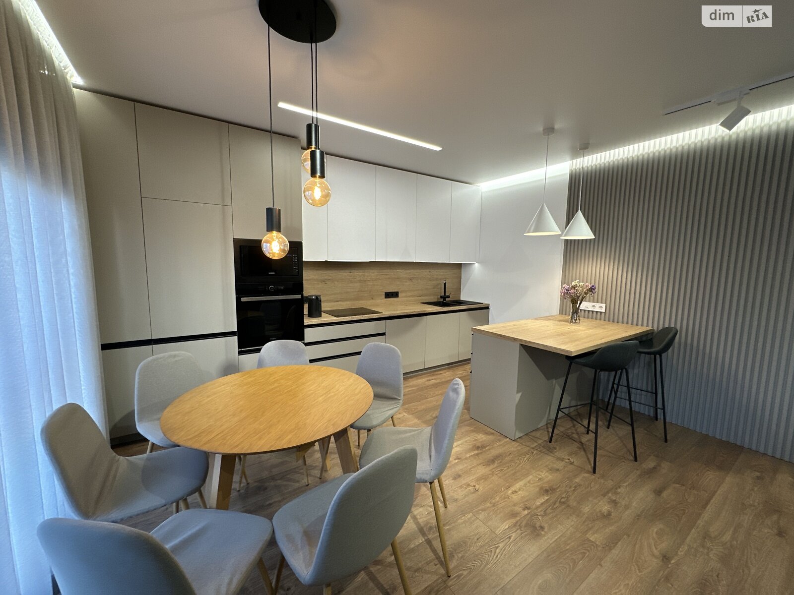 Продажа трехкомнатной квартиры в Ровно, на ул. Черновола Вячеслава 91Т, район Счастливое фото 1 Продажа трехкомнатной квартиры в Ровно, на ул. Черновола Вячеслава 91Т, район Счастливое фото 1