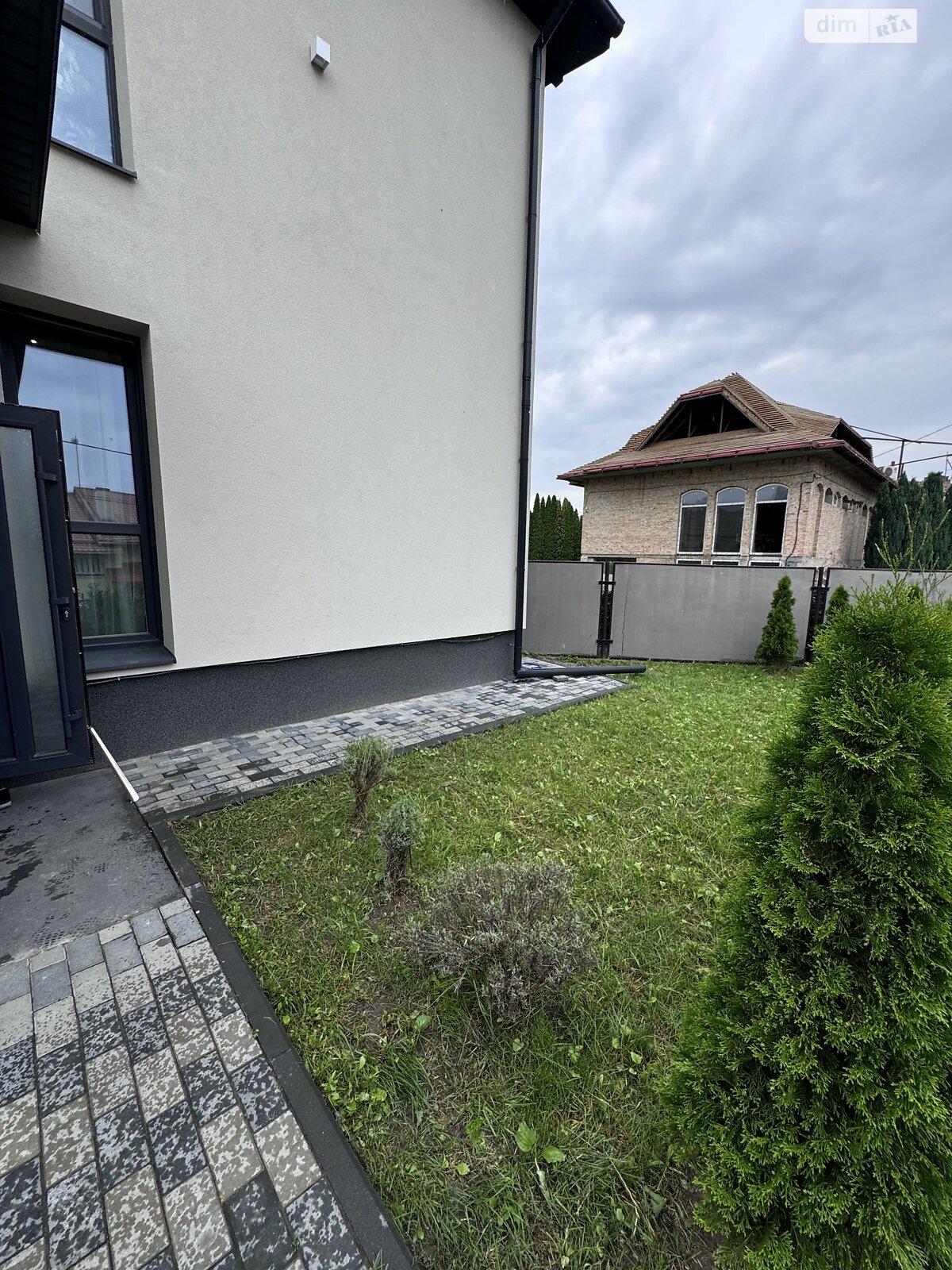 Продаж двокімнатної квартири в Рівному, на вул. Гостинна, кв. 2, район Щасливе фото 1 Продаж двокімнатної квартири в Рівному, на вул. Гостинна, кв. 2, район Щасливе фото 1