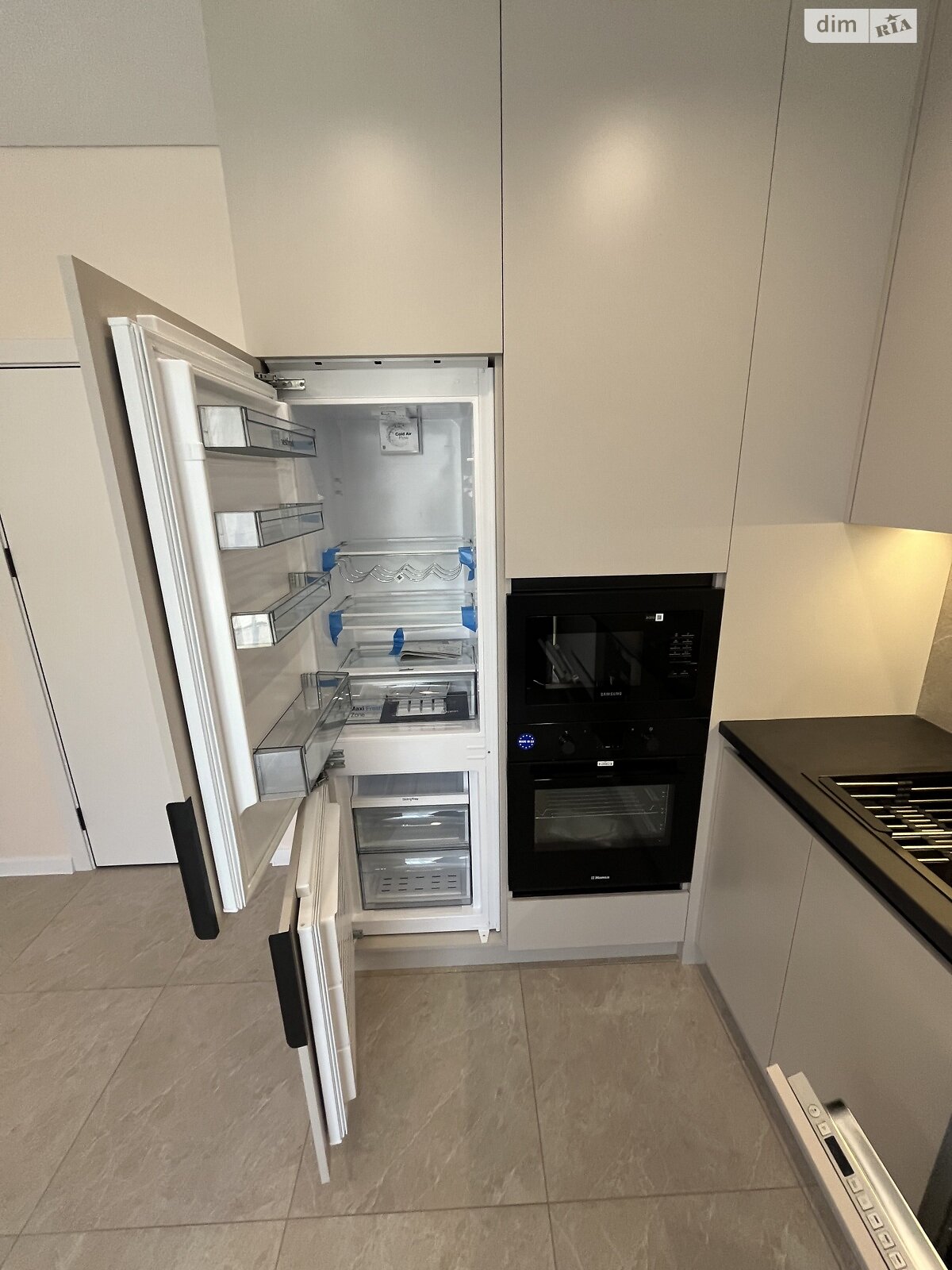 Продажа двухкомнатной квартиры в Ровно, на ул. Николая Боголюбова 1И, район Счастливое фото 1