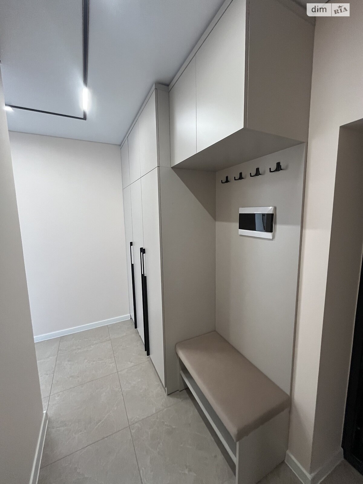 Продажа двухкомнатной квартиры в Ровно, на ул. Николая Боголюбова 1И, район Счастливое фото 1