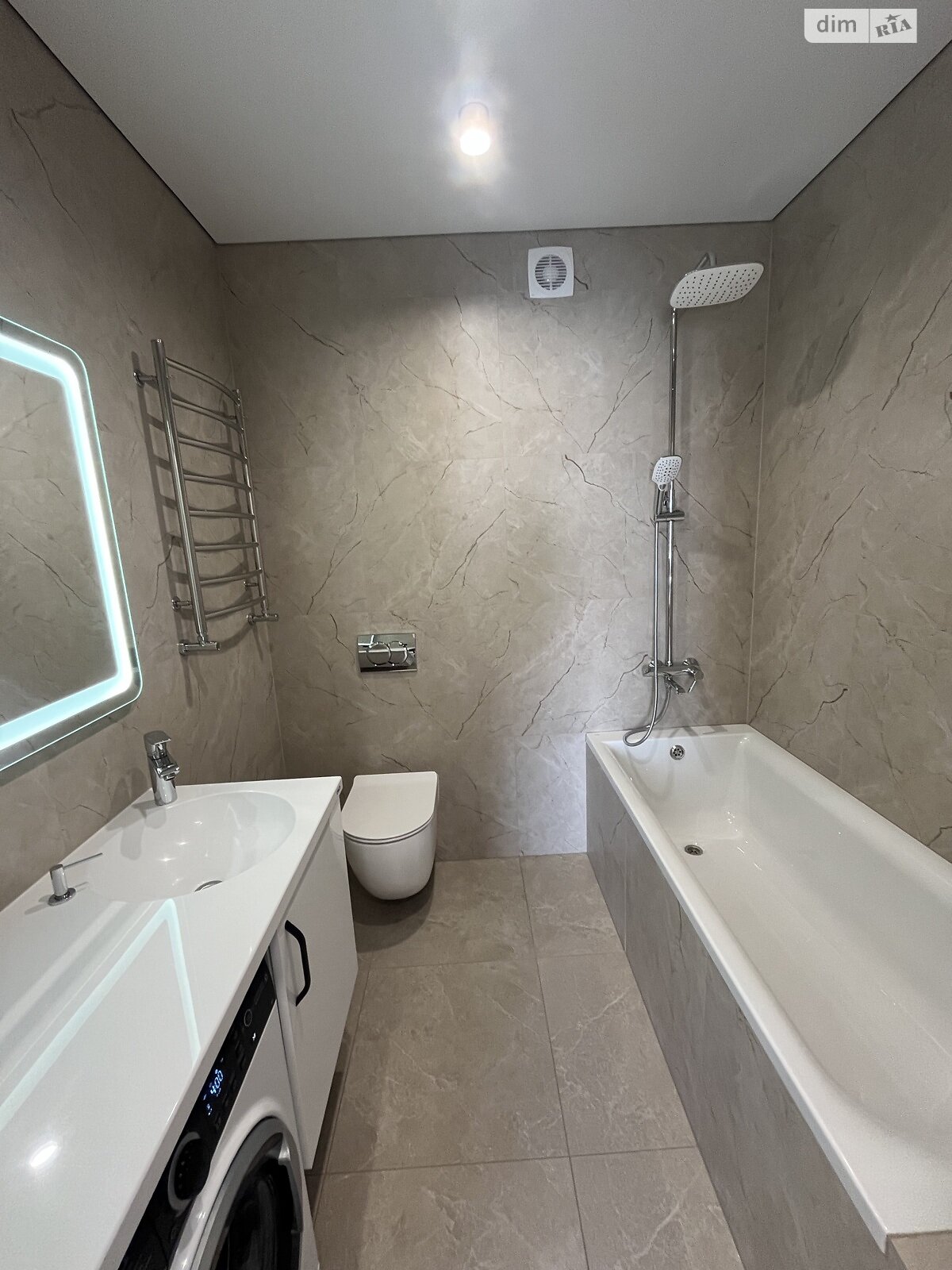 Продажа двухкомнатной квартиры в Ровно, на ул. Николая Боголюбова 1И, район Счастливое фото 1