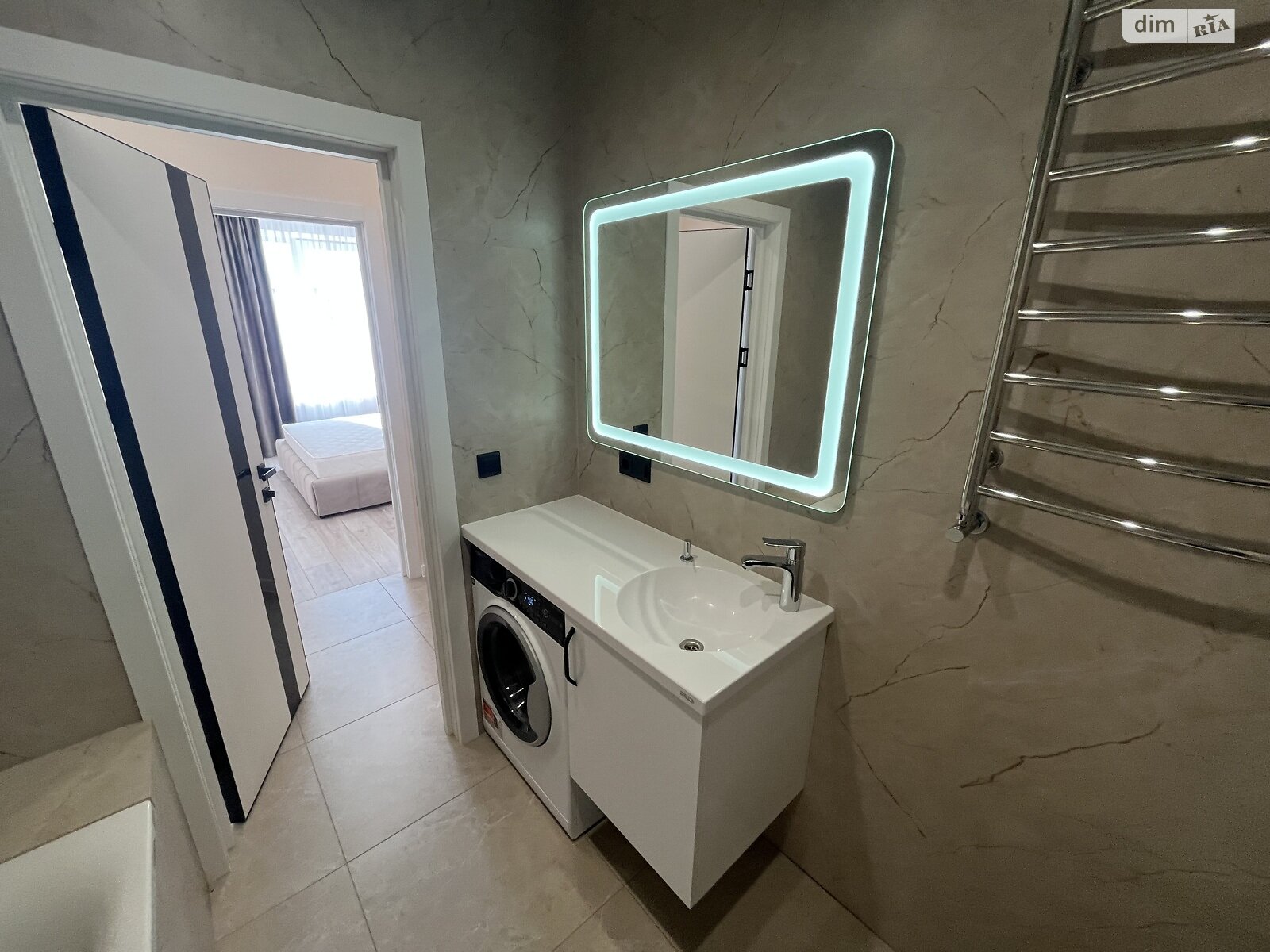 Продажа двухкомнатной квартиры в Ровно, на ул. Николая Боголюбова 1И, район Счастливое фото 1