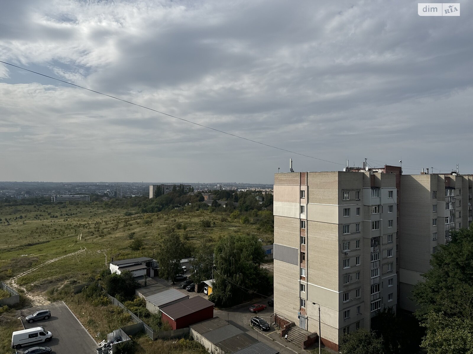 Продажа трехкомнатной квартиры в Ровно, на ул. Студенческая 18, район Счастливое фото 1 Продажа трехкомнатной квартиры в Ровно, на ул. Студенческая 18, район Счастливое фото 1