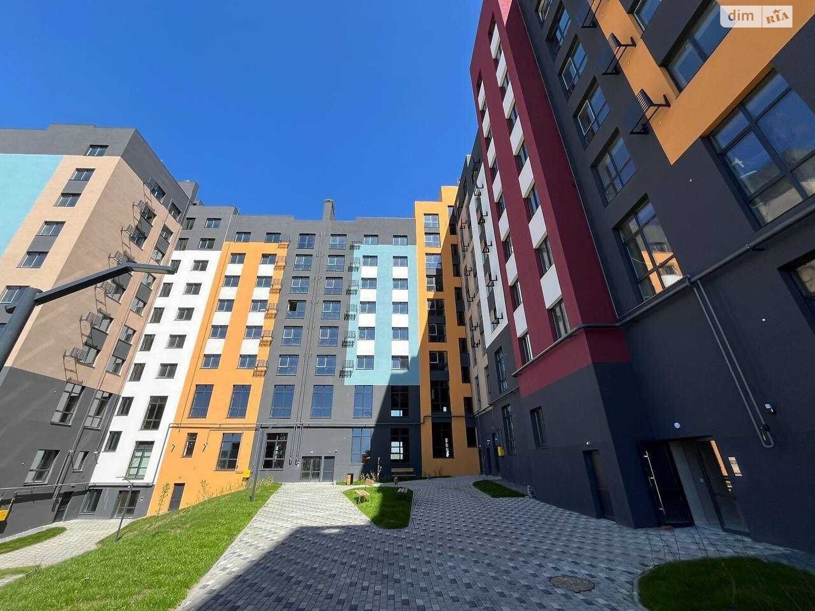 Продажа однокомнатной квартиры в Ровно, на ул. Студенческая 24А, район Счастливое фото 1 Продажа однокомнатной квартиры в Ровно, на ул. Студенческая 24А, район Счастливое фото 1