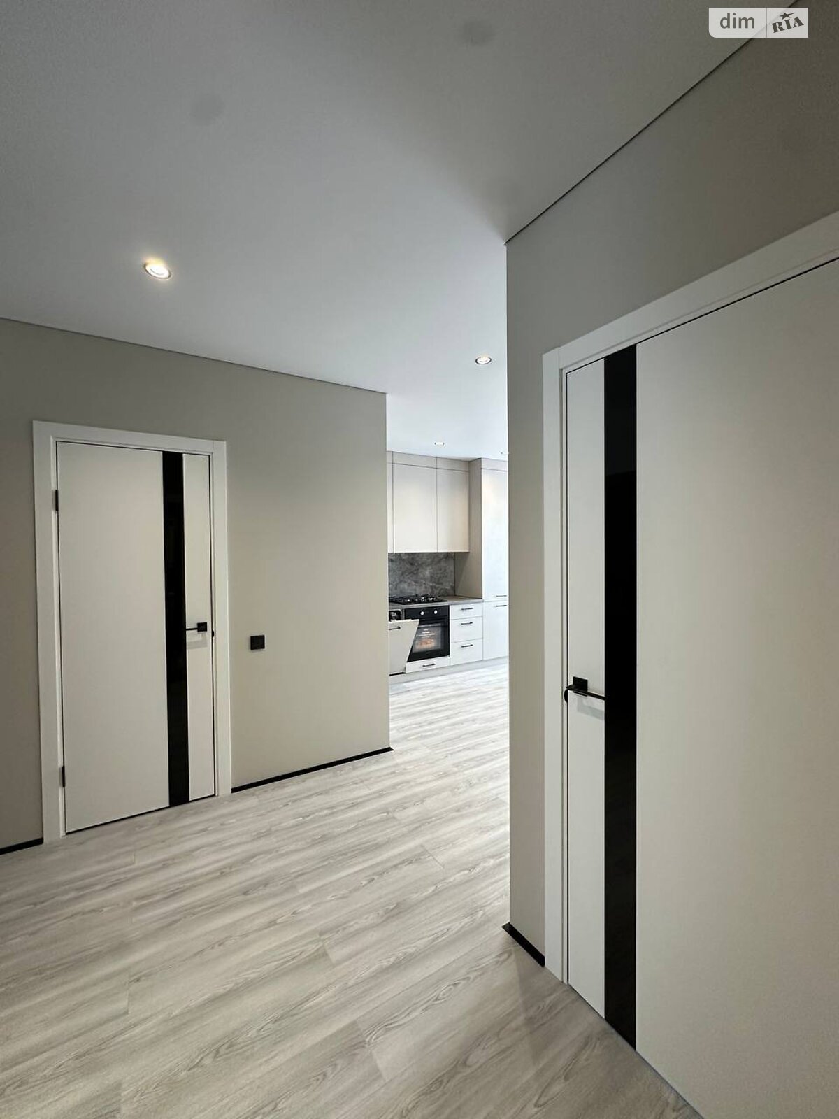 Продаж однокімнатної квартири в Рівному, на вул. Студентська 24А, район Південний фото 1