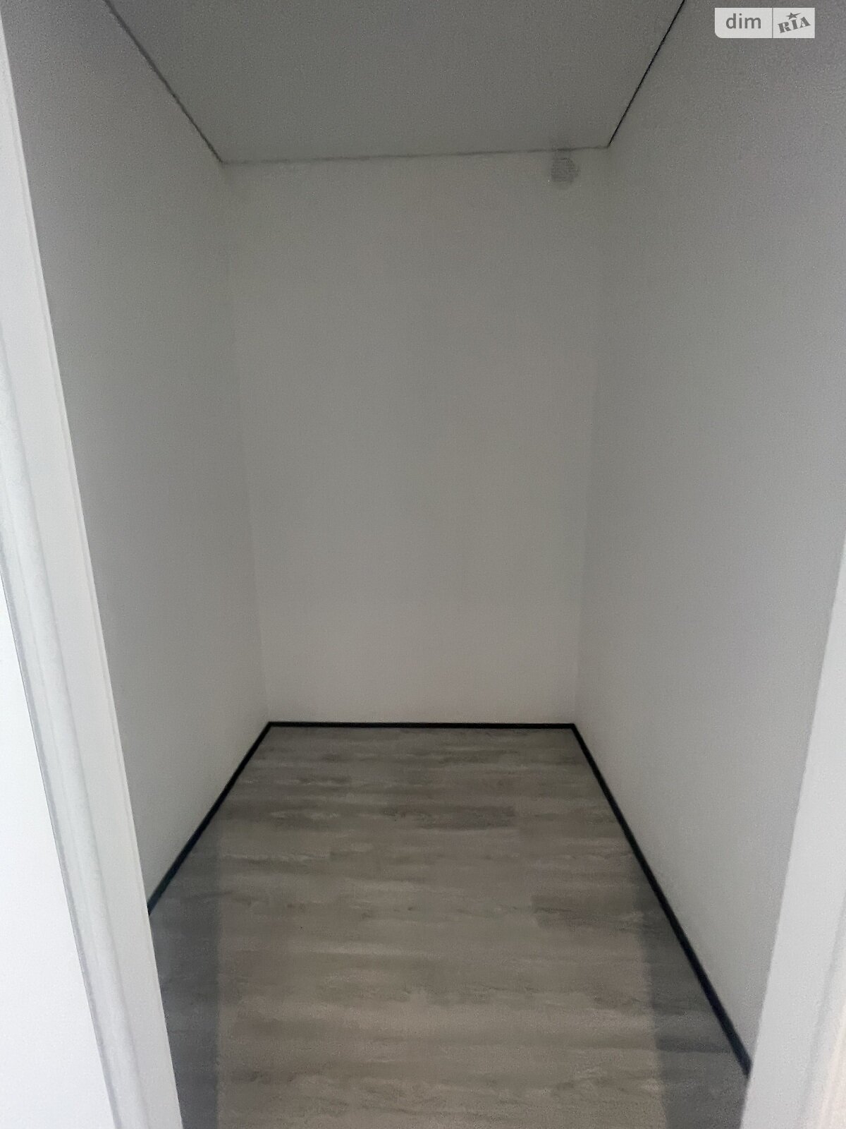 Продаж однокімнатної квартири в Рівному, на вул. Студентська 24А, район Південний фото 1