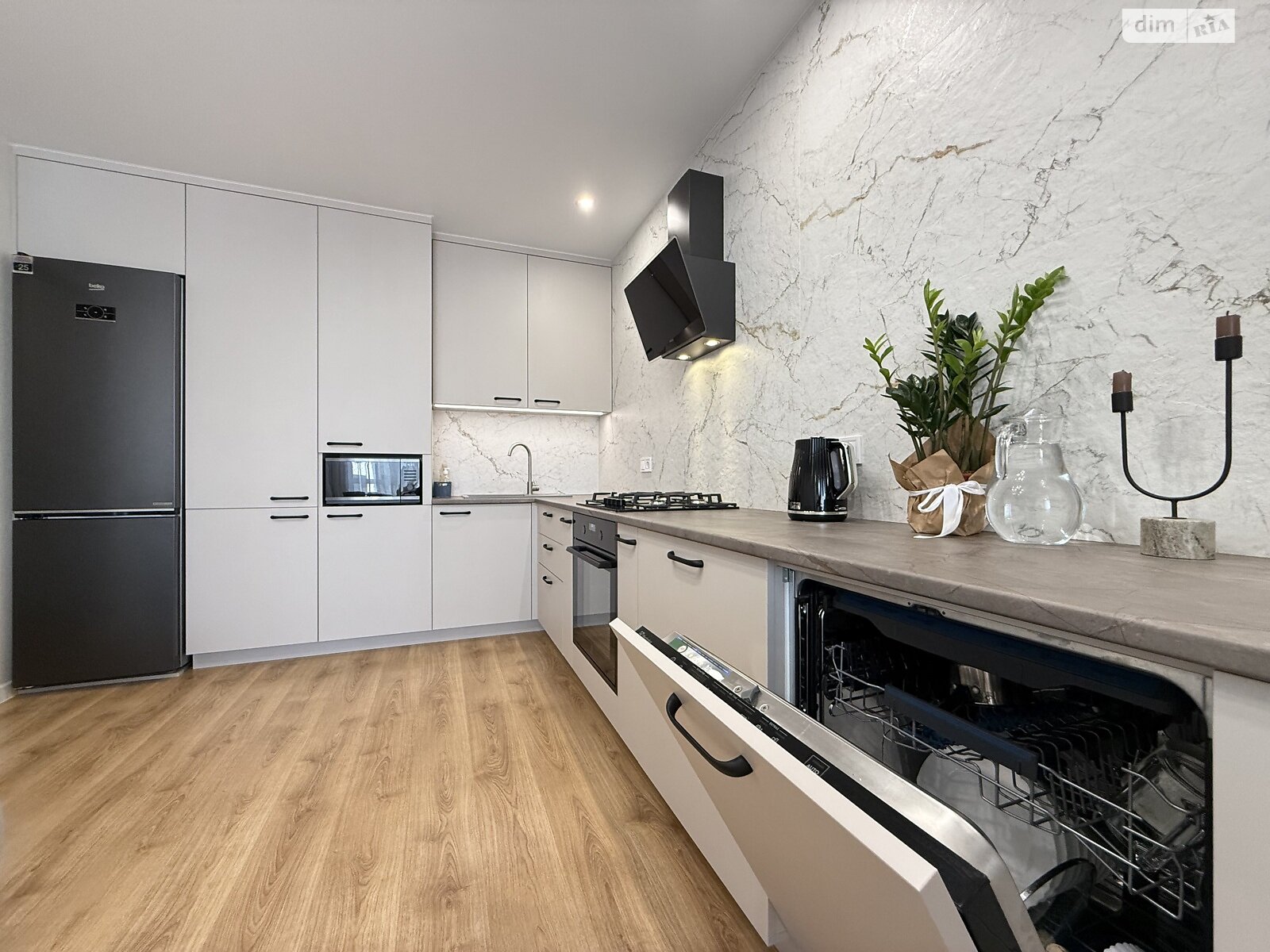 Продаж трикімнатної квартири в Рівному, на вул. Студентська 24А, район Щасливе фото 1 Продаж трикімнатної квартири в Рівному, на вул. Студентська 24А, район Щасливе фото 1