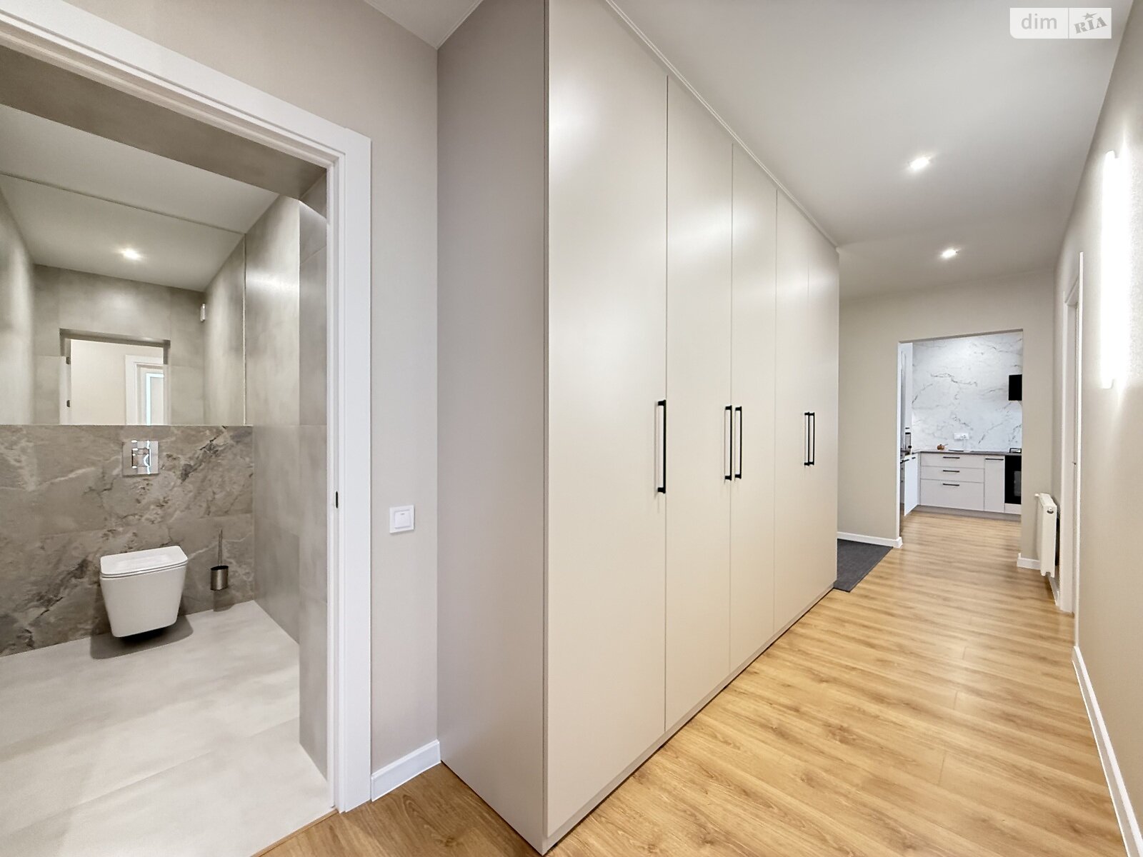 Продаж трикімнатної квартири в Рівному, на вул. Студентська 24А, район Щасливе фото 1 Продаж трикімнатної квартири в Рівному, на вул. Студентська 24А, район Щасливе фото 1