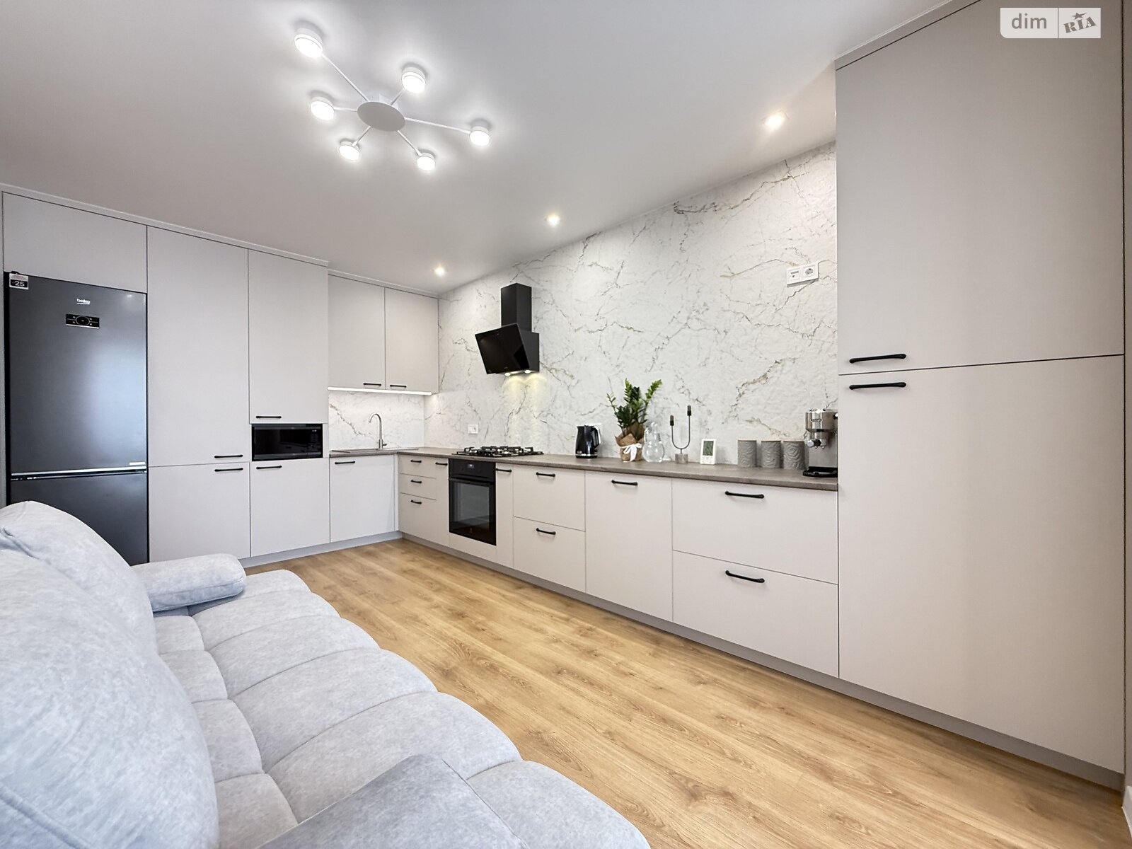 Продаж трикімнатної квартири в Рівному, на вул. Студентська 24А, район Щасливе фото 1 Продаж трикімнатної квартири в Рівному, на вул. Студентська 24А, район Щасливе фото 1