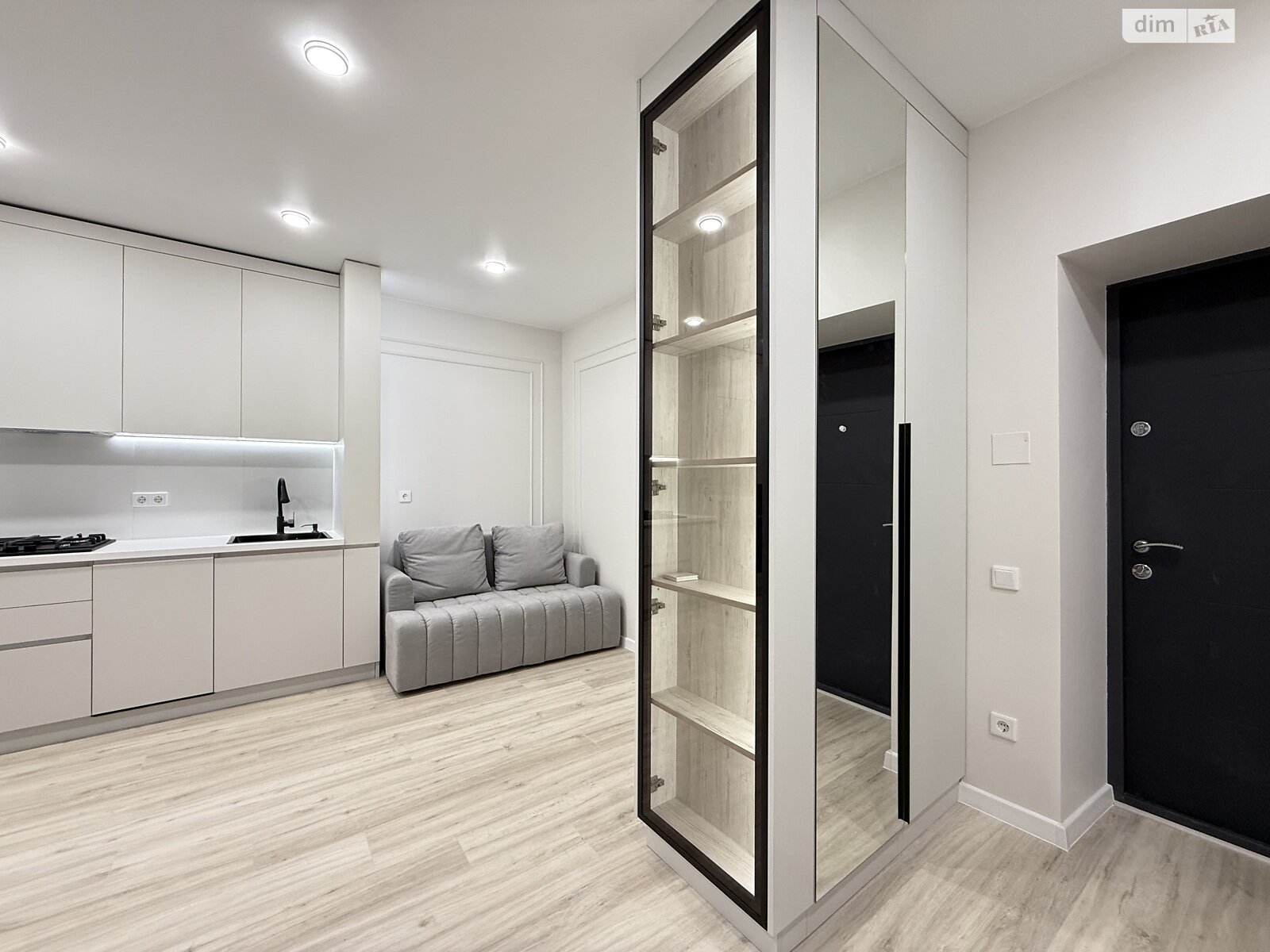 Продаж однокімнатної квартири в Рівному, на вул. Студентська 24А, район Щасливе фото 1 Продаж однокімнатної квартири в Рівному, на вул. Студентська 24А, район Щасливе фото 1