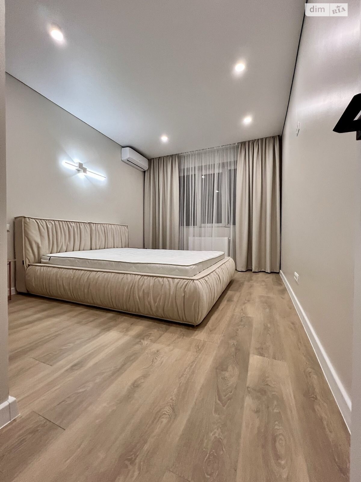 Продаж однокімнатної квартири в Рівному, на вул. Студентська 24А, район Щасливе фото 1