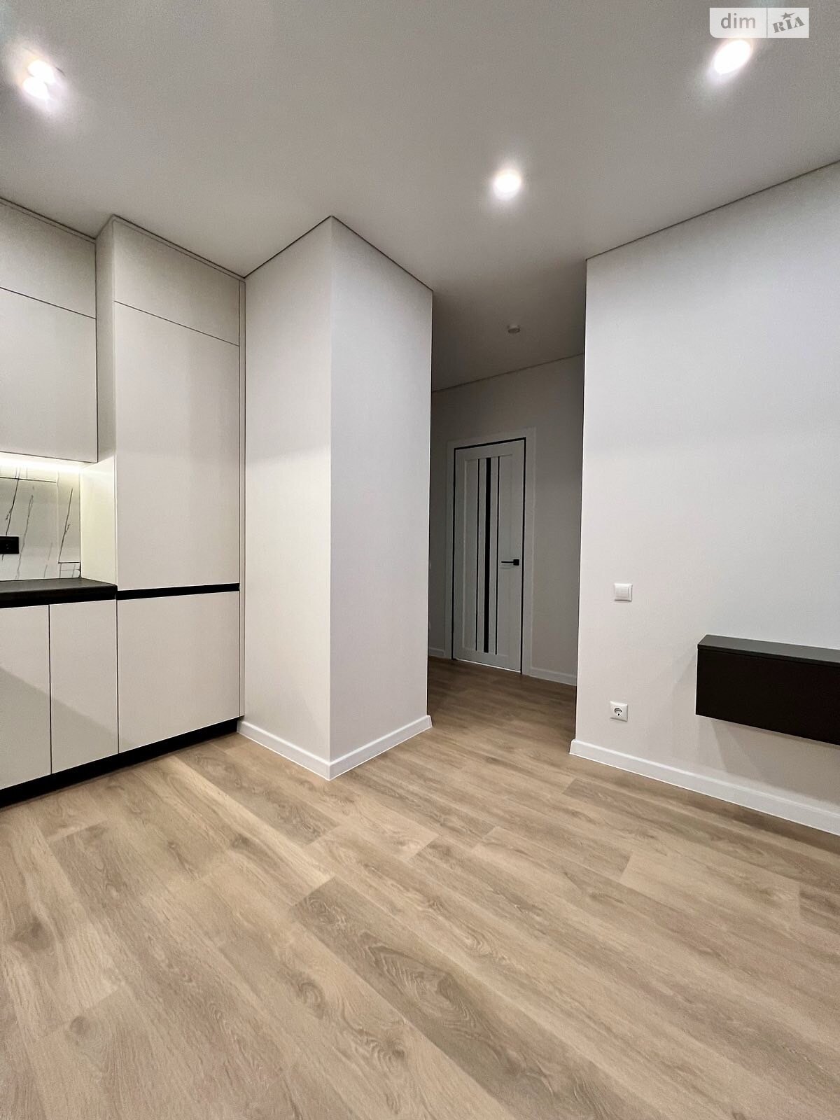 Продаж однокімнатної квартири в Рівному, на вул. Студентська 24А, район Щасливе фото 1