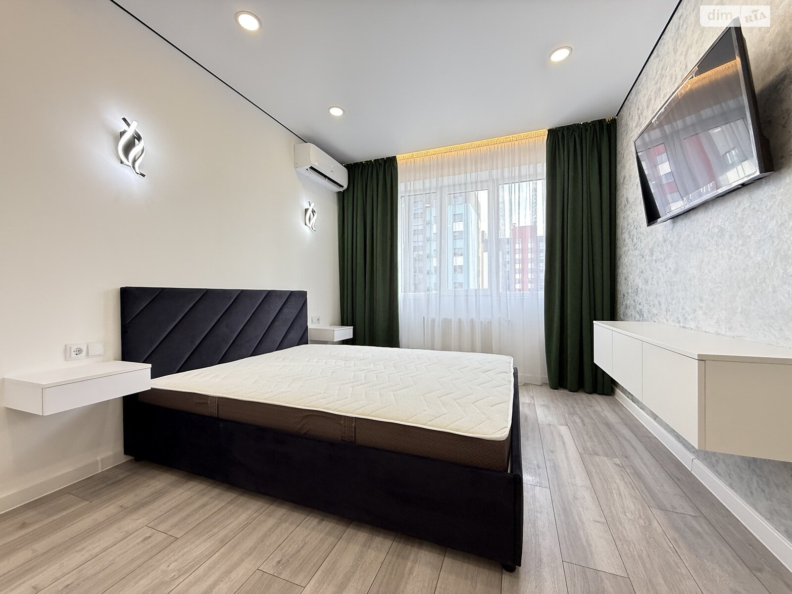 Продаж однокімнатної квартири в Рівному, на вул. Студентська 24А, район Щасливе фото 1