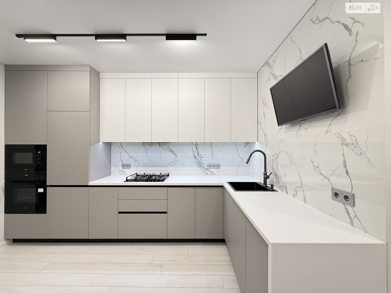 Продаж однокімнатної квартири в Рівному, на вул. Студентська 24А, район Щасливе фото 1 Продаж однокімнатної квартири в Рівному, на вул. Студентська 24А, район Щасливе фото 1