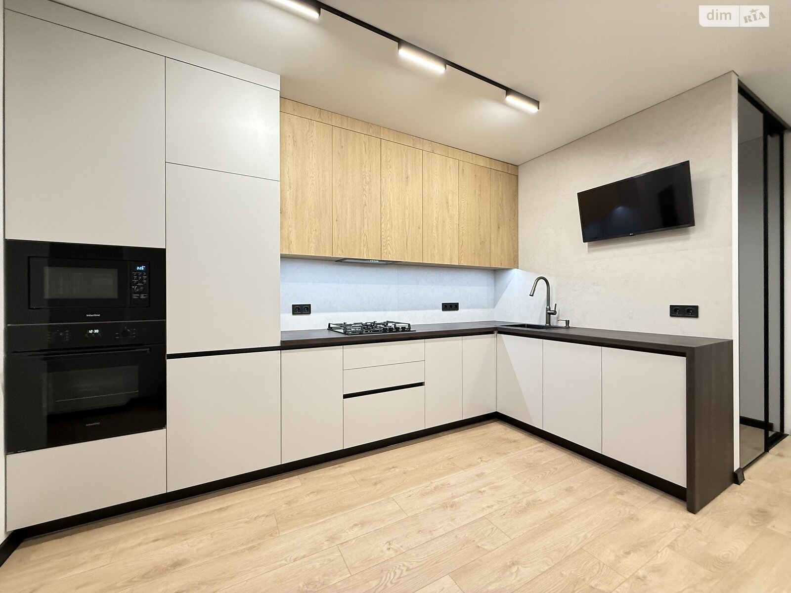 Продаж однокімнатної квартири в Рівному, на вул. Студентська 24А, район Щасливе фото 1