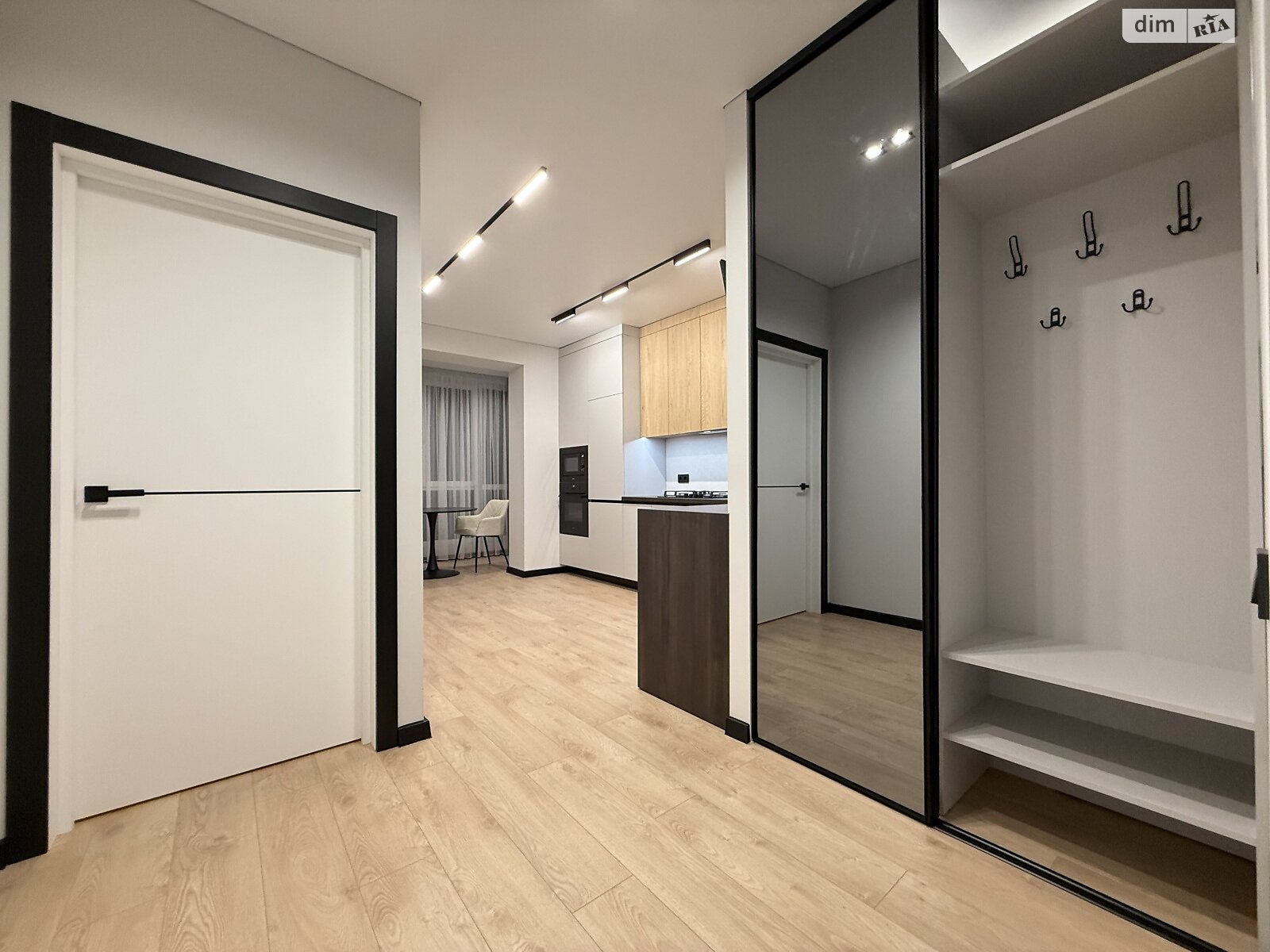 Продаж однокімнатної квартири в Рівному, на вул. Студентська 24А, район Щасливе фото 1