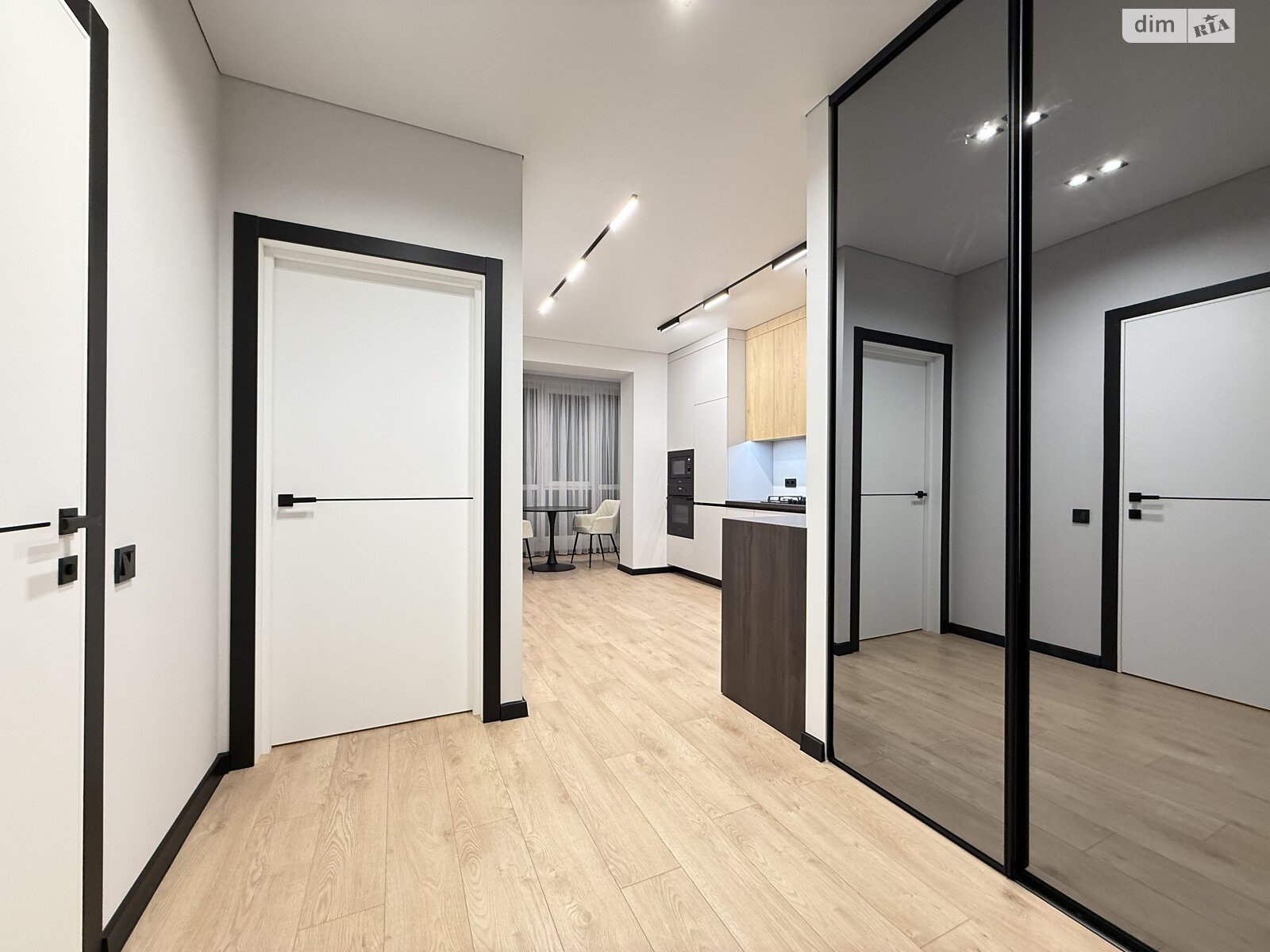 Продаж однокімнатної квартири в Рівному, на вул. Студентська 24А, район Щасливе фото 1