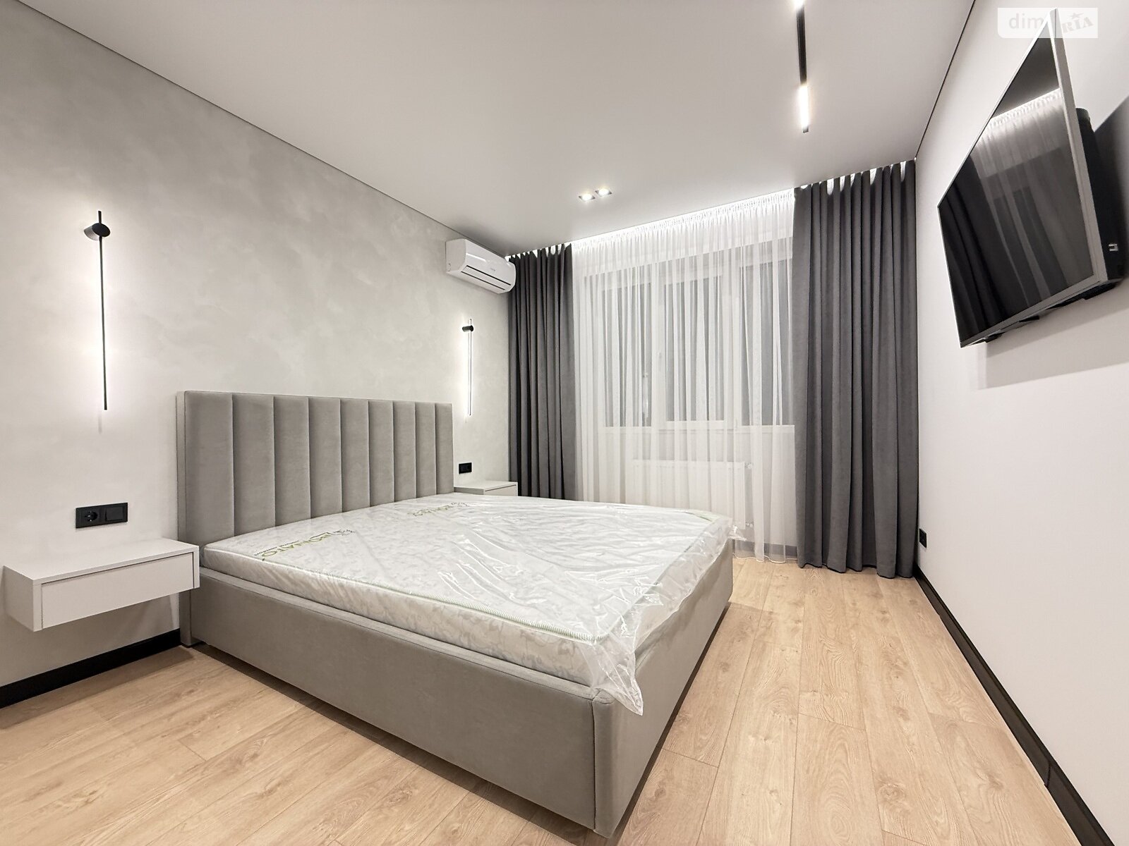 Продаж однокімнатної квартири в Рівному, на вул. Студентська 24А, район Щасливе фото 1