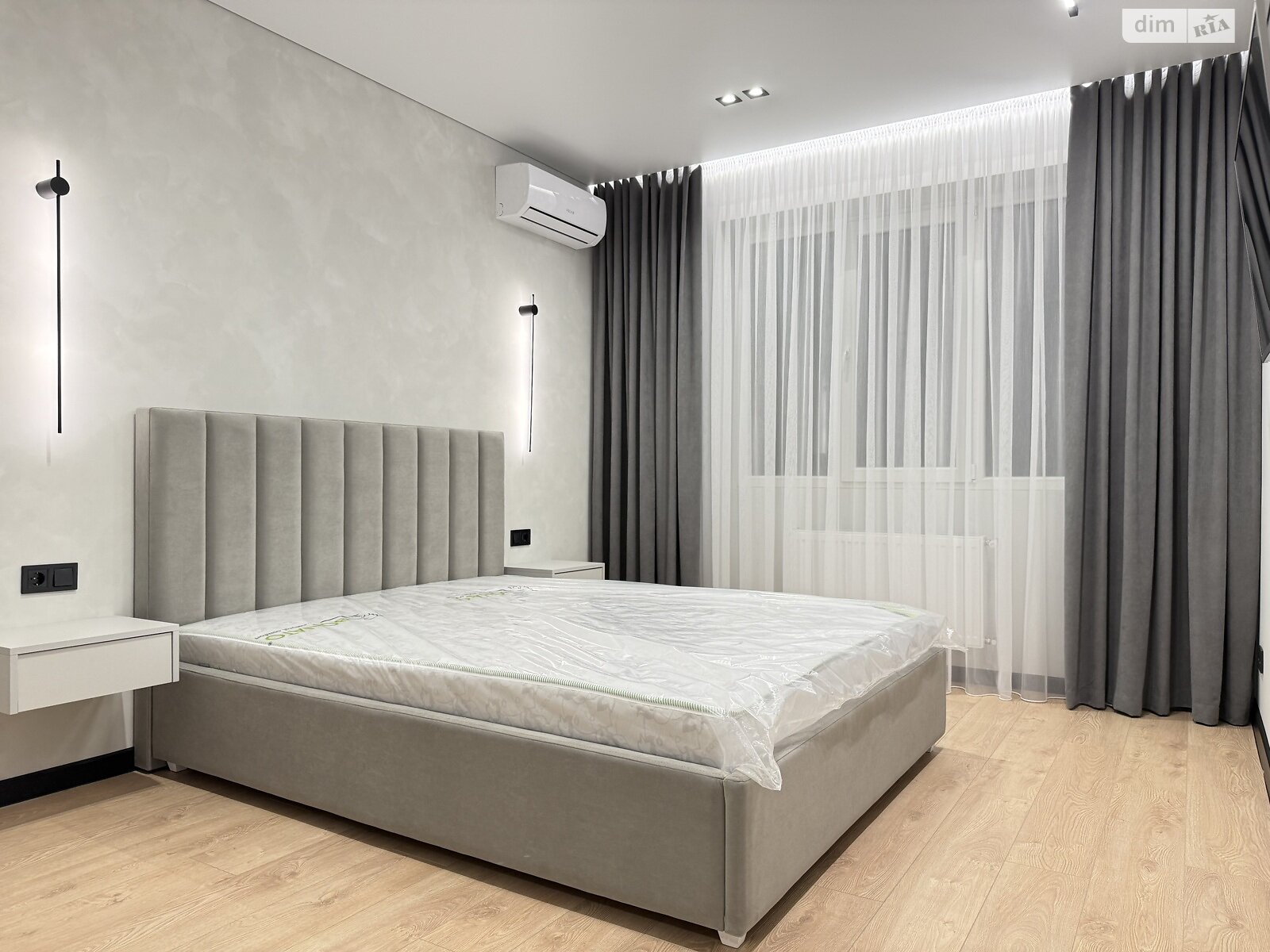 Продаж однокімнатної квартири в Рівному, на вул. Студентська 24А, район Щасливе фото 1