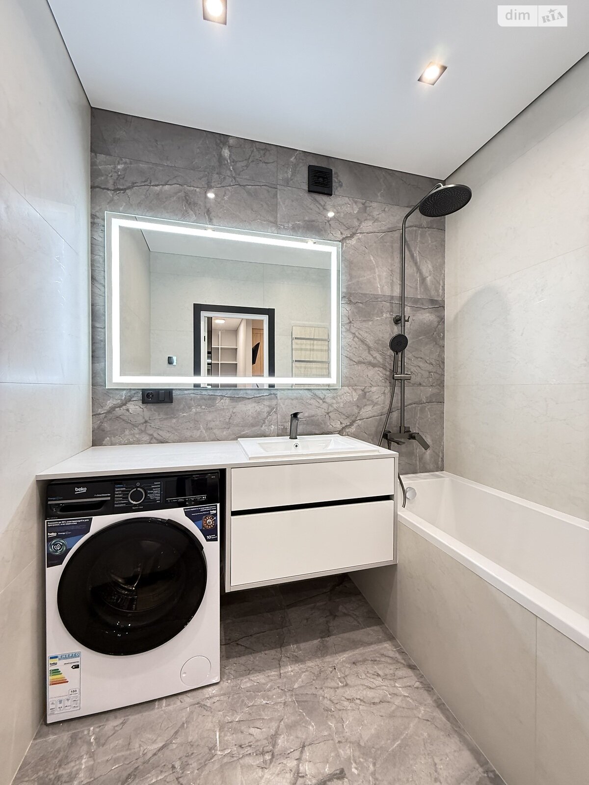 Продаж однокімнатної квартири в Рівному, на вул. Студентська 24А, район Щасливе фото 1