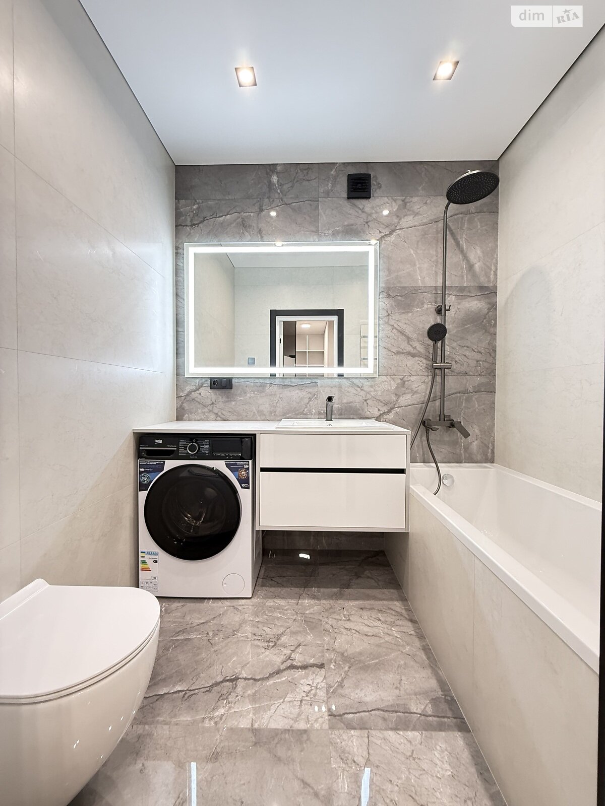 Продаж однокімнатної квартири в Рівному, на вул. Студентська 24А, район Щасливе фото 1