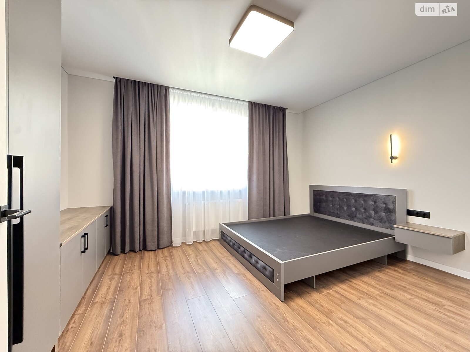 Продаж однокімнатної квартири в Рівному, на вул. Студентська 24А, район Щасливе фото 1